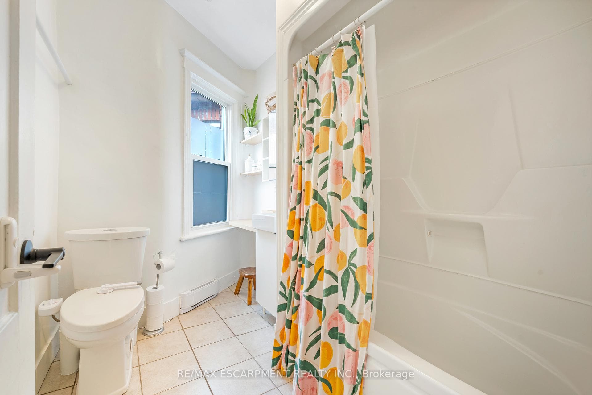 93 Peter Street photo 20