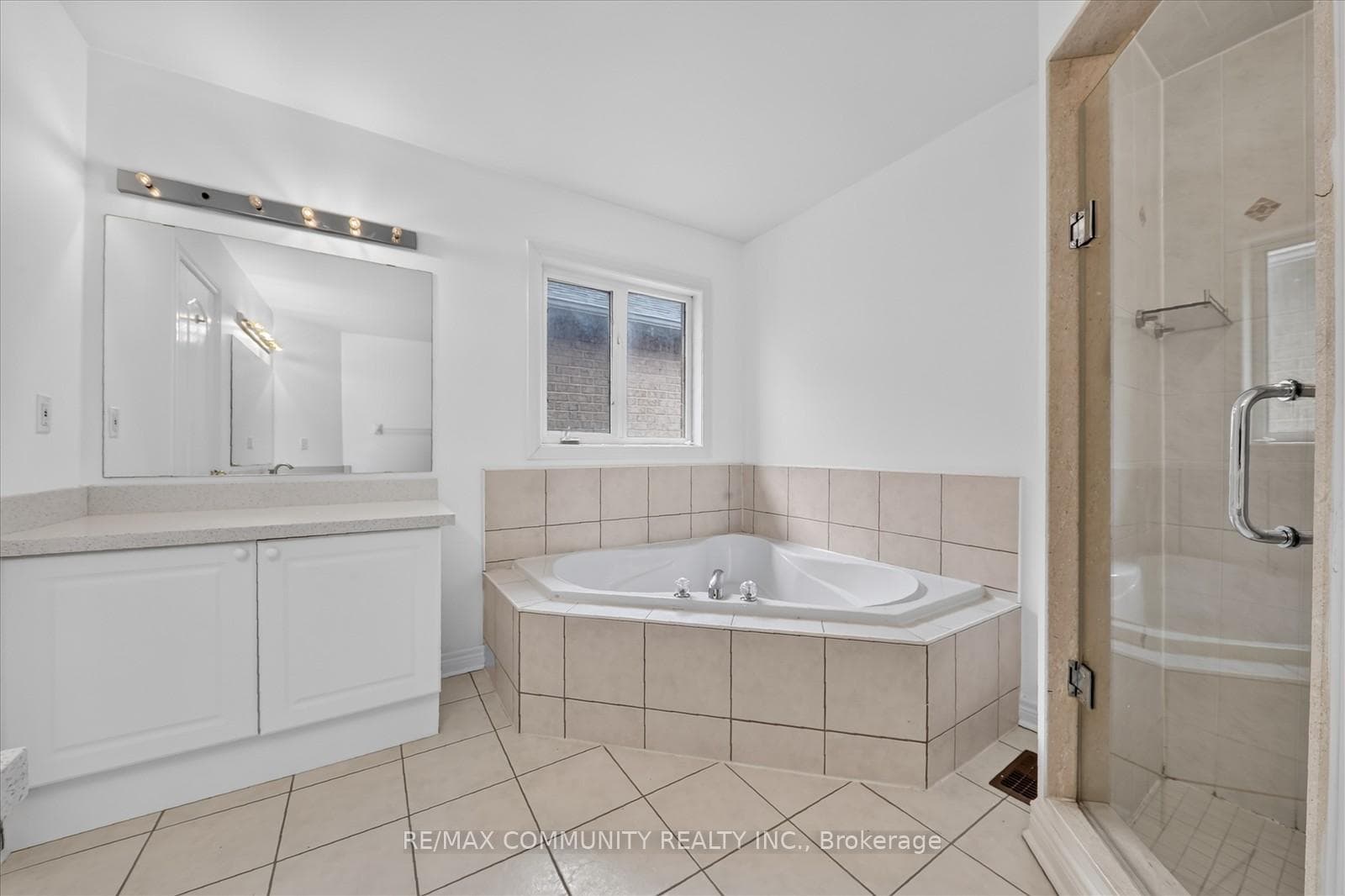 29 River Forest Street photo 44