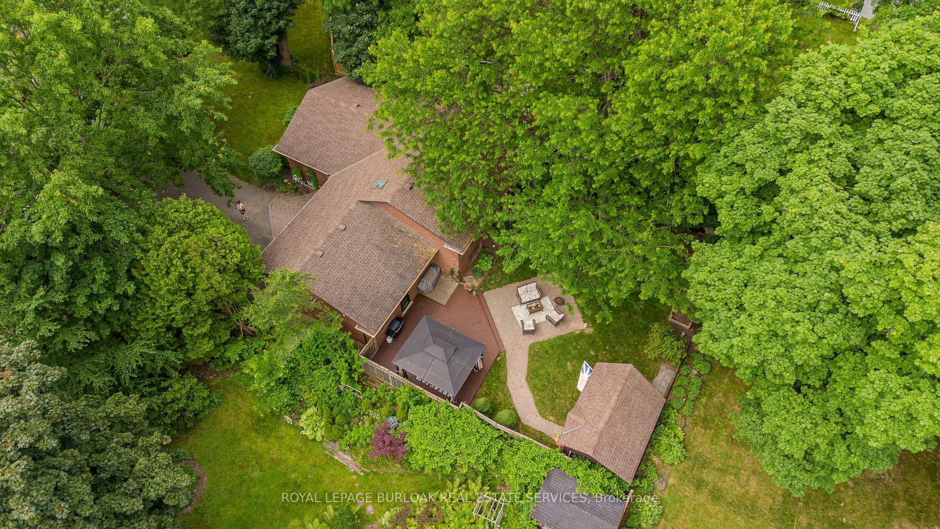 281 Wilson Street photo 37