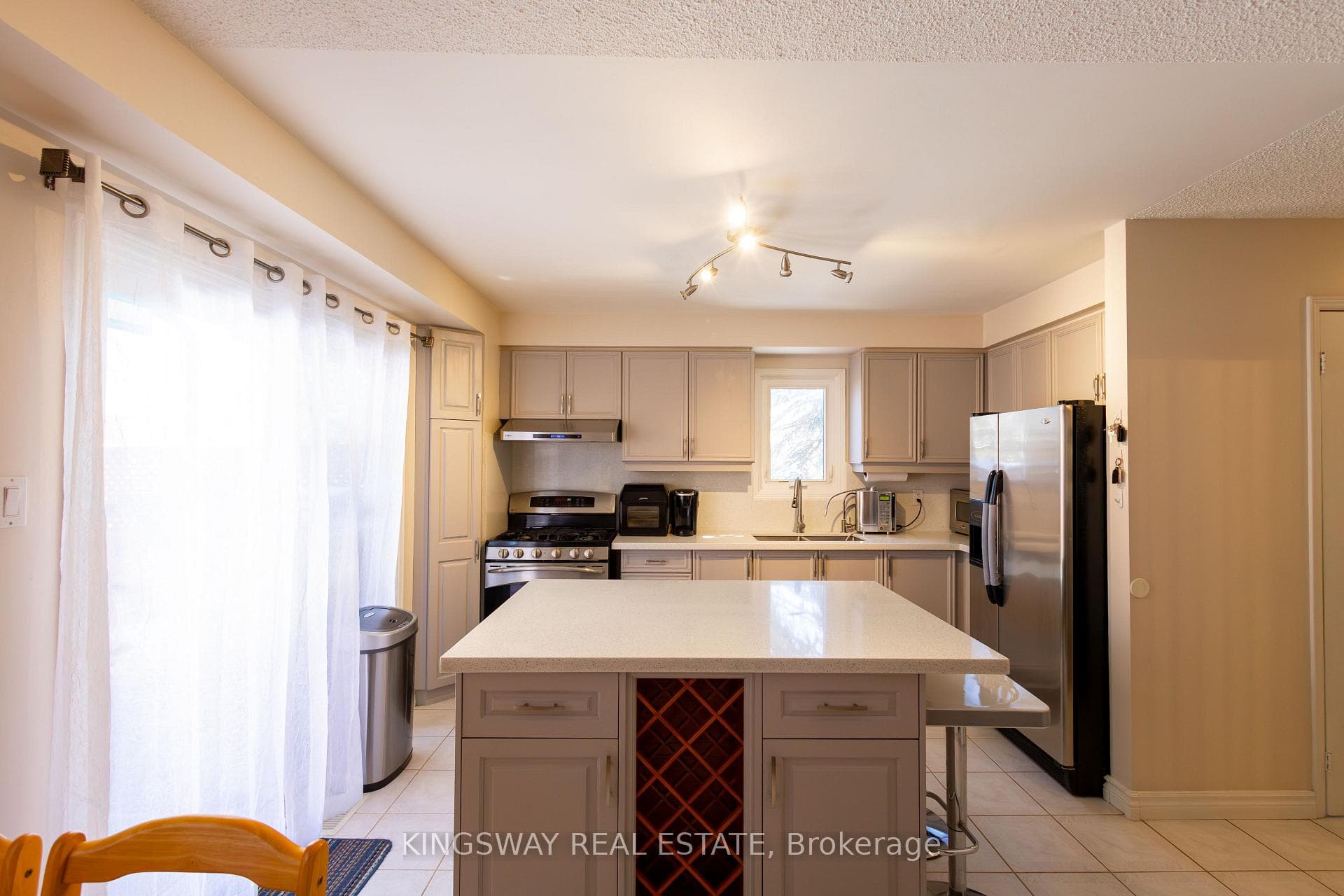 3010 Gulfstream Way photo 7