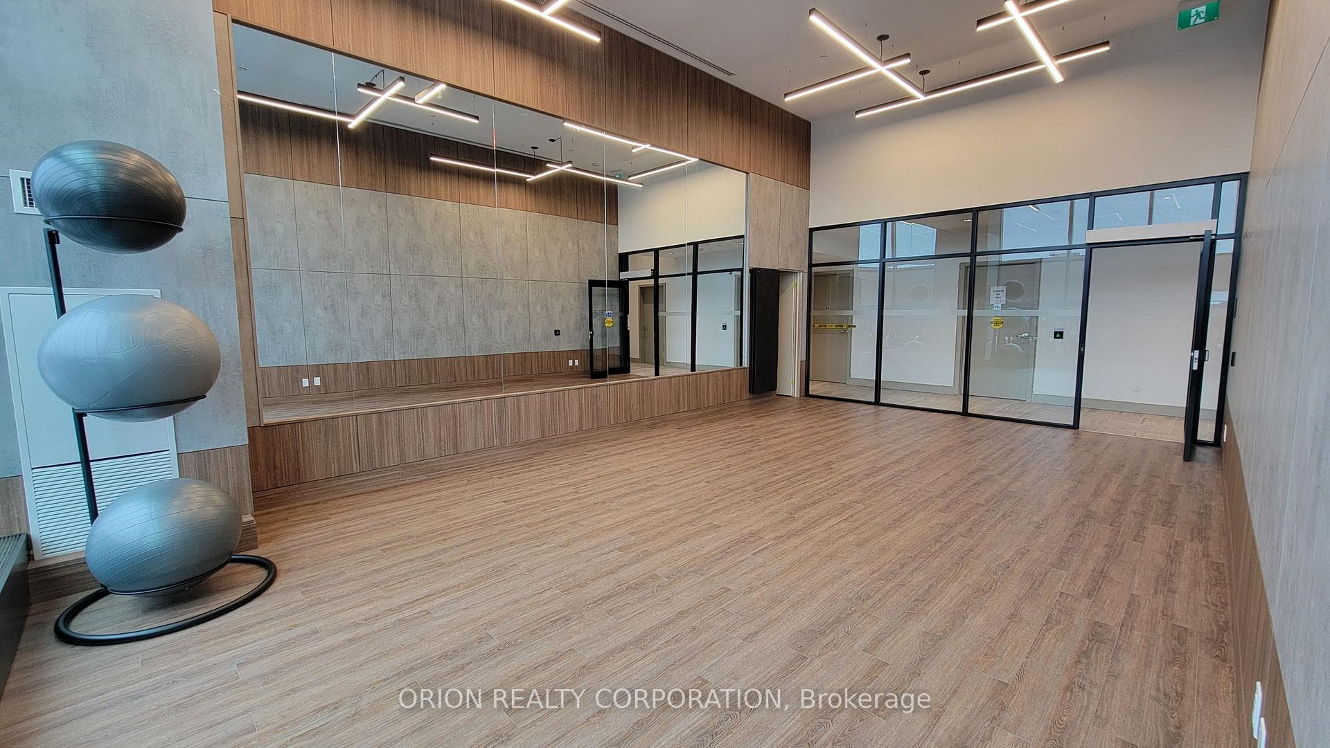 1435 Celebration Drive Unit 1512 photo 28