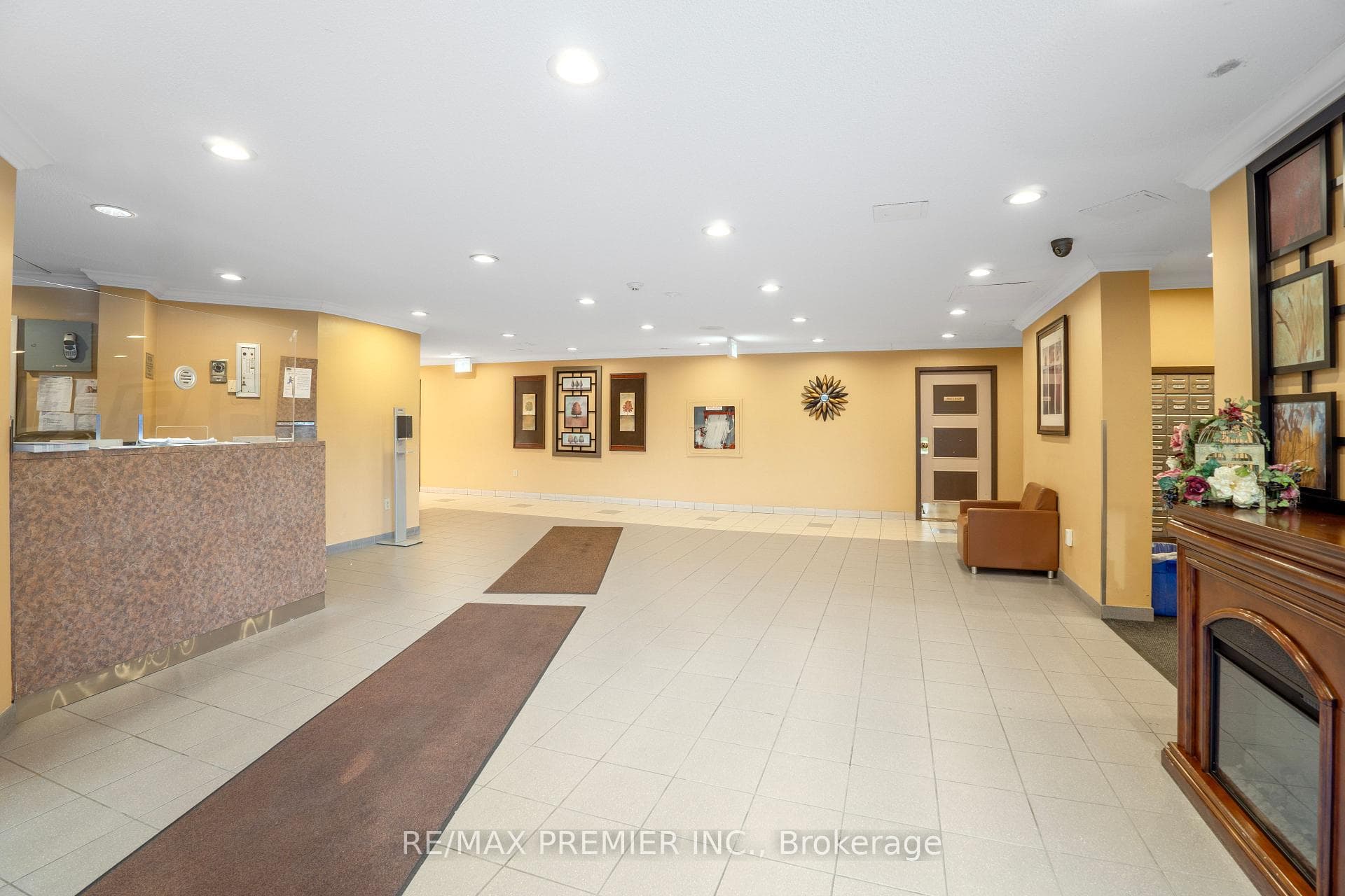 3050 Ellesmere Road Unit 711 photo 13
