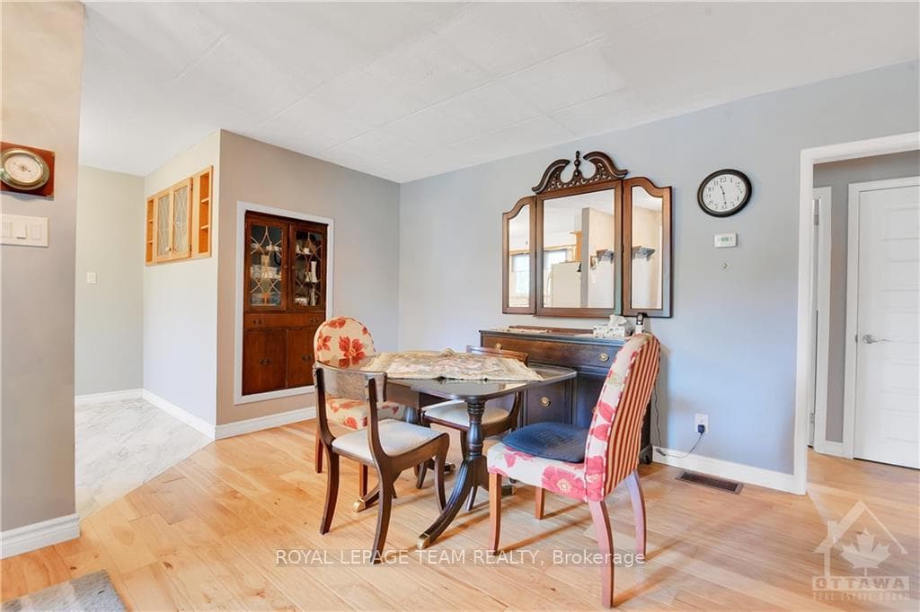 71 LAVINIA Street photo 8