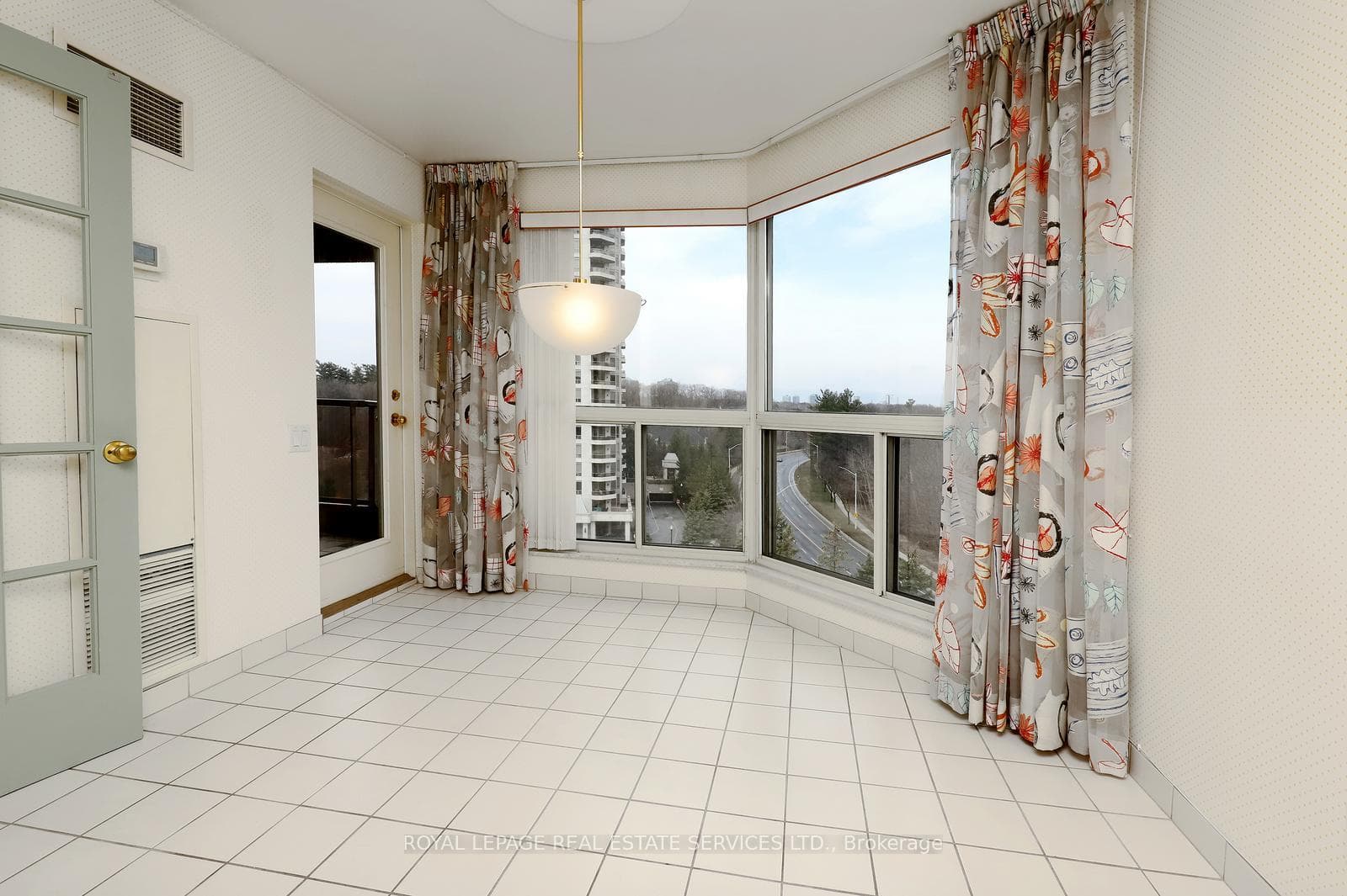 1800 The Collegeway N/A Unit 804 photo 24