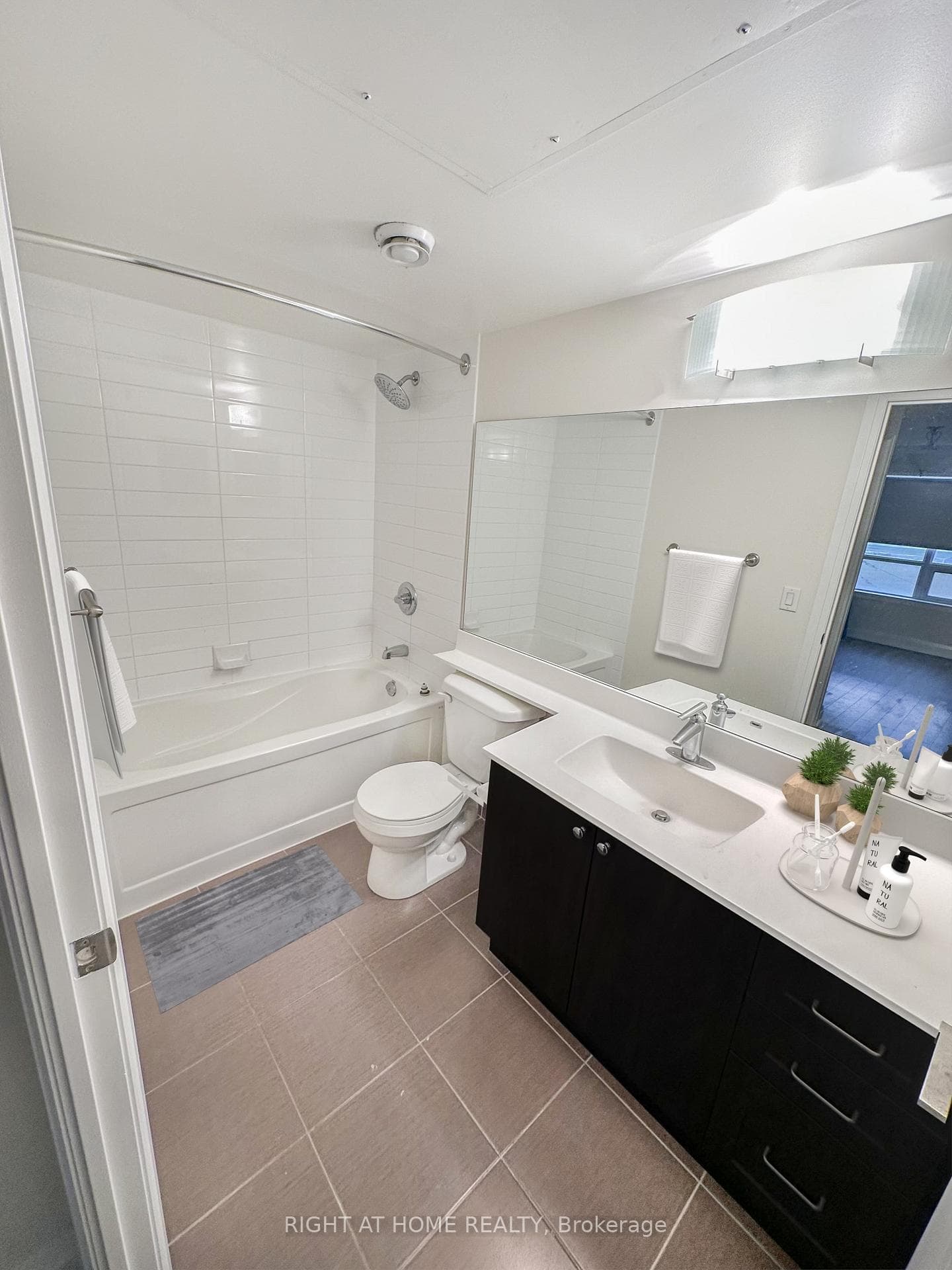 1070 Sheppard Avenue Unit 608 photo 10