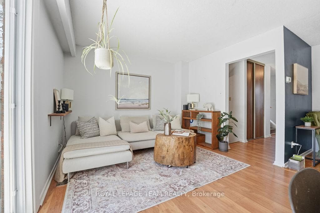 461 Moodie Drive Unit B photo 19