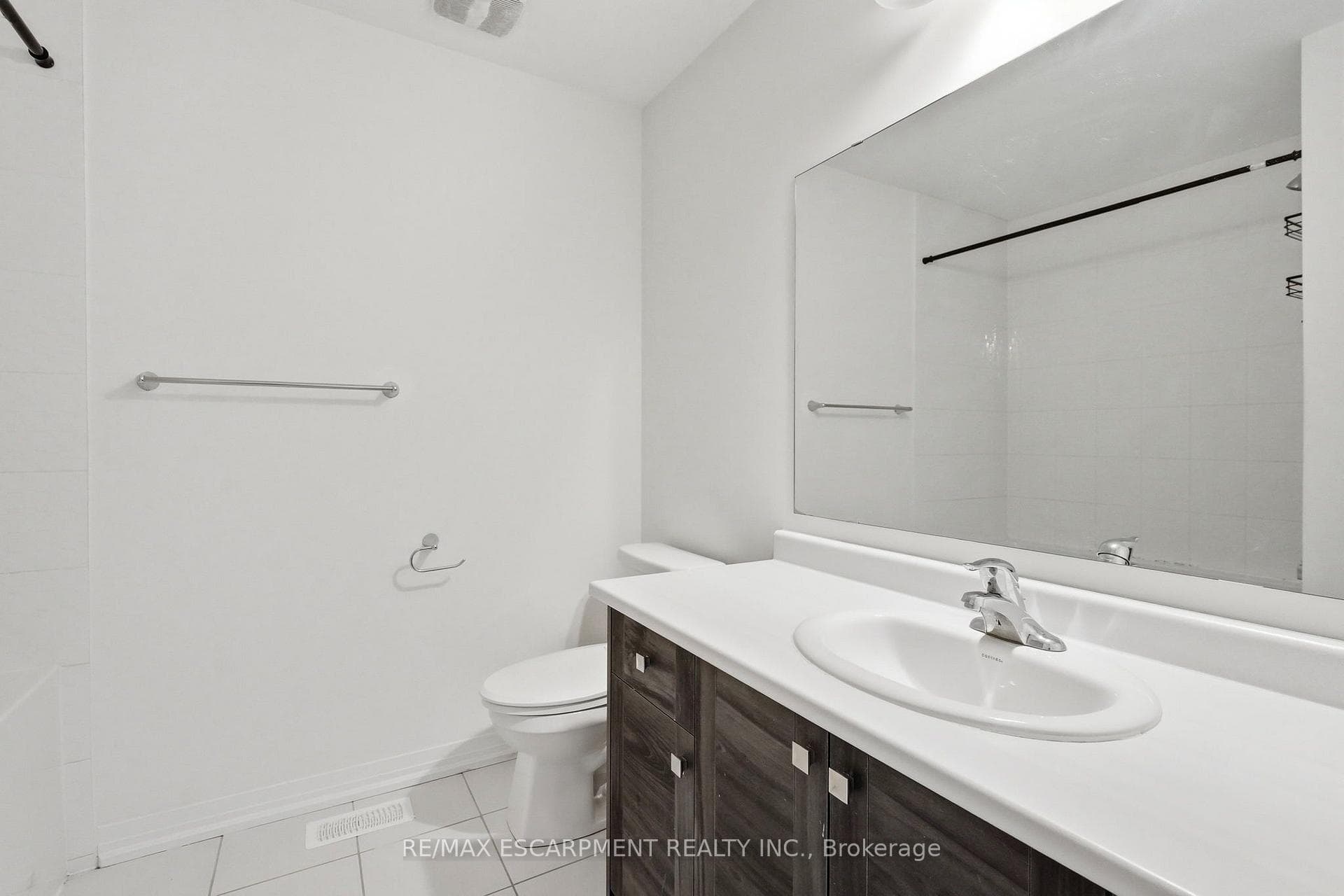 254 Rosebury Way photo 25