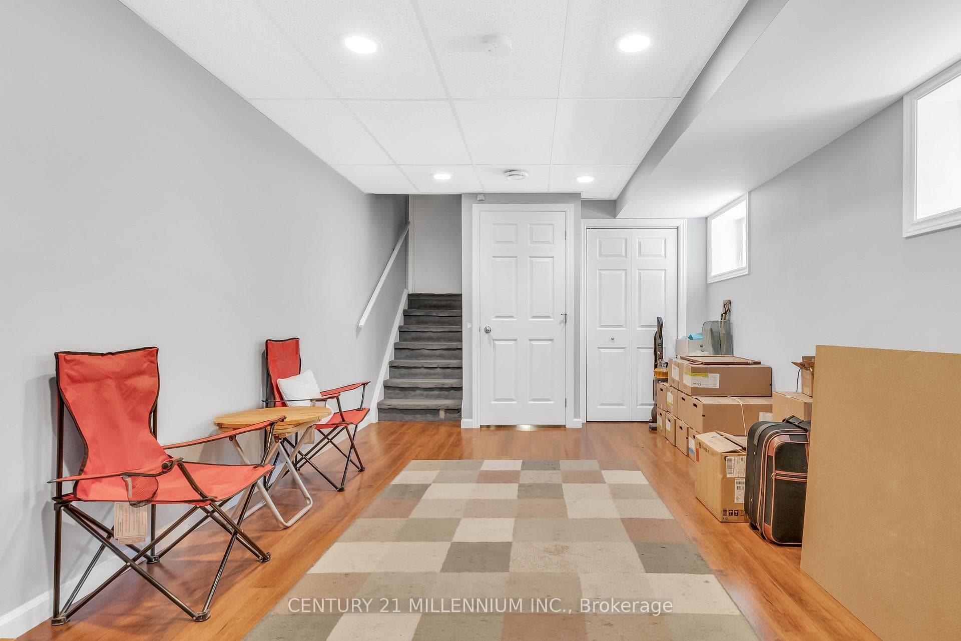 13 Lady Stewart Boulevard photo 36