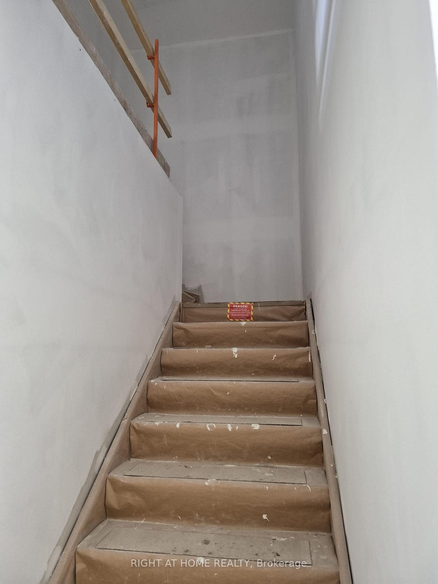 17 Ravenscraig Place photo 9