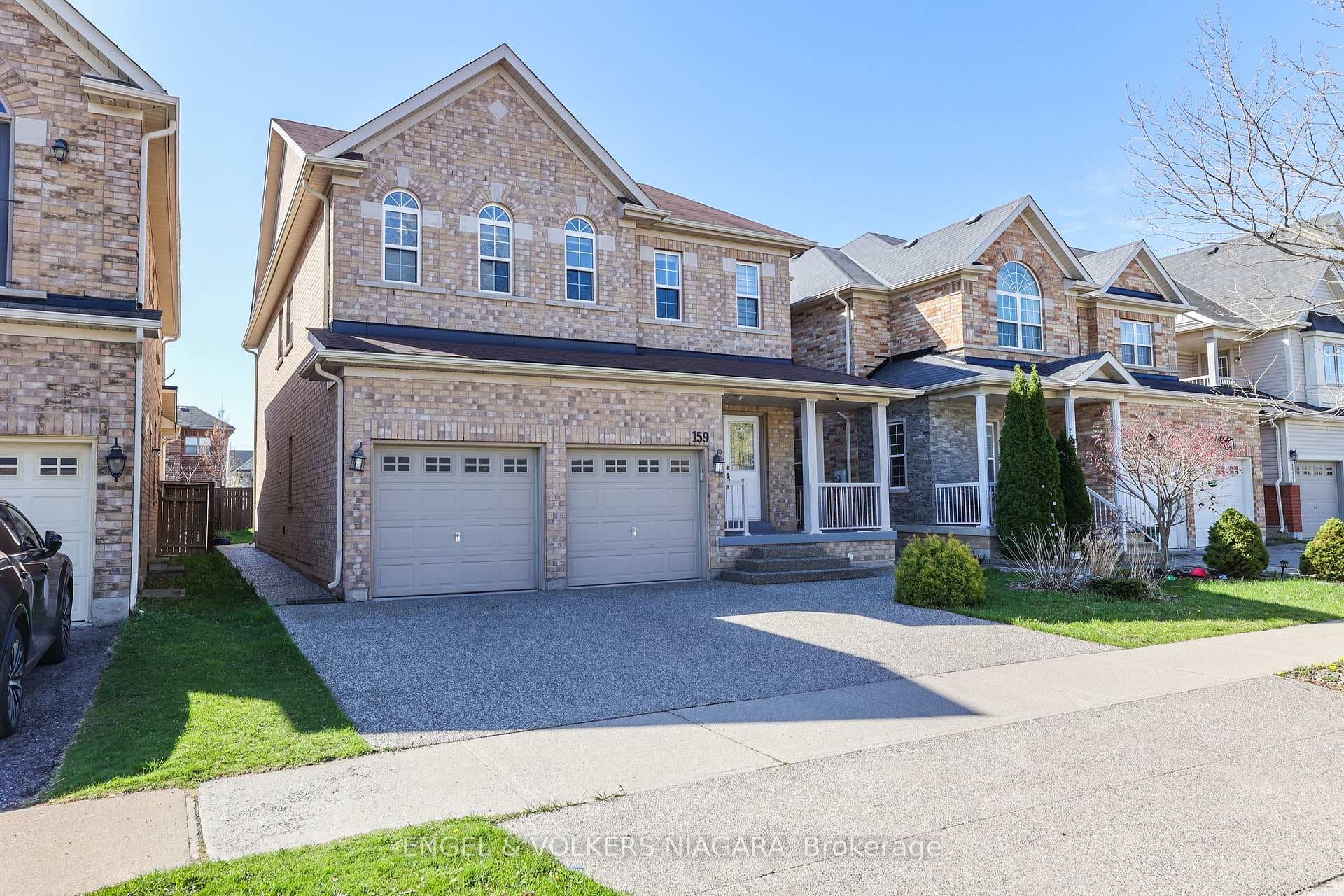 159 Wright Crescent photo 3