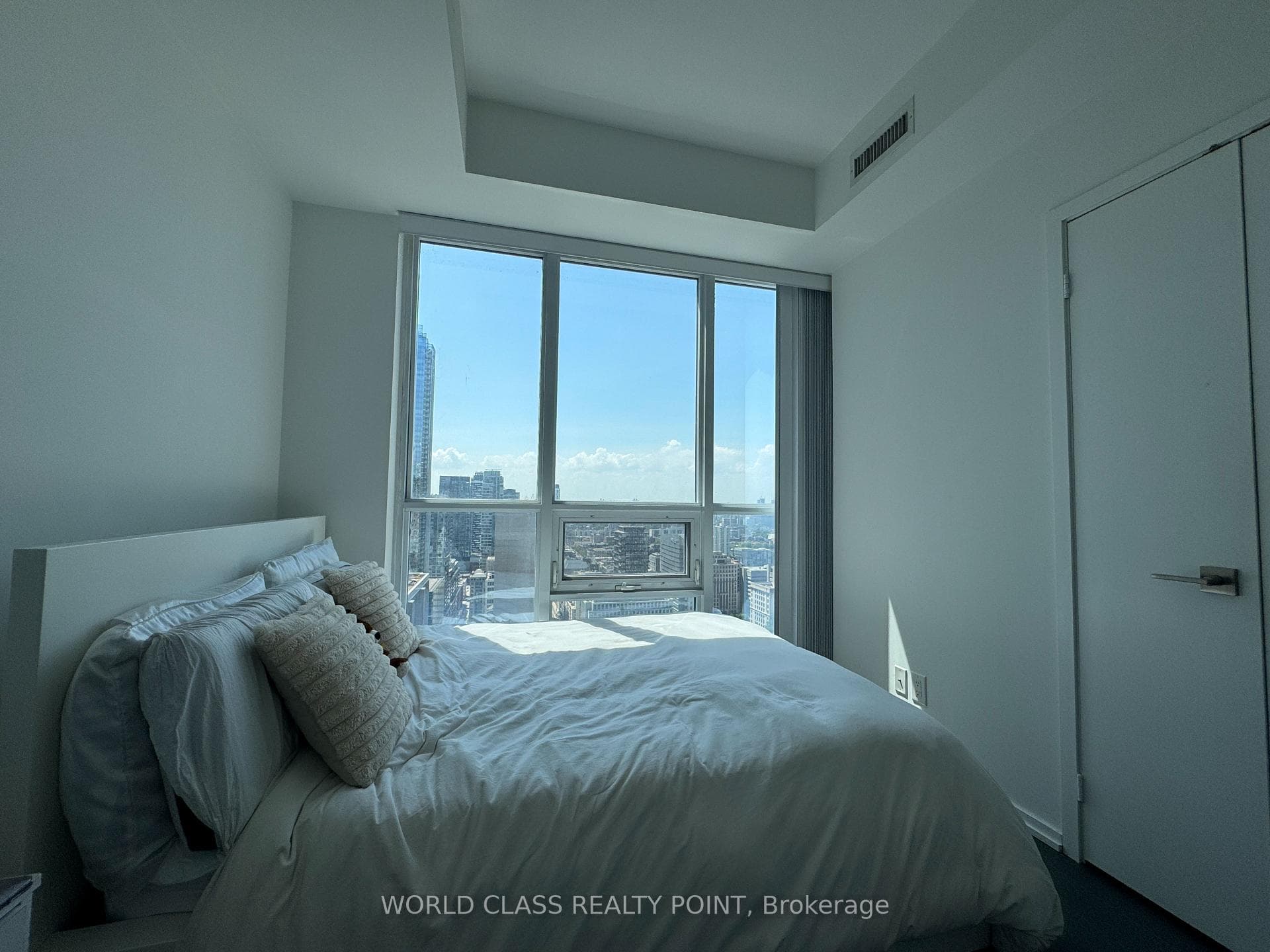 70 Temperance Street Unit 3615 photo 8
