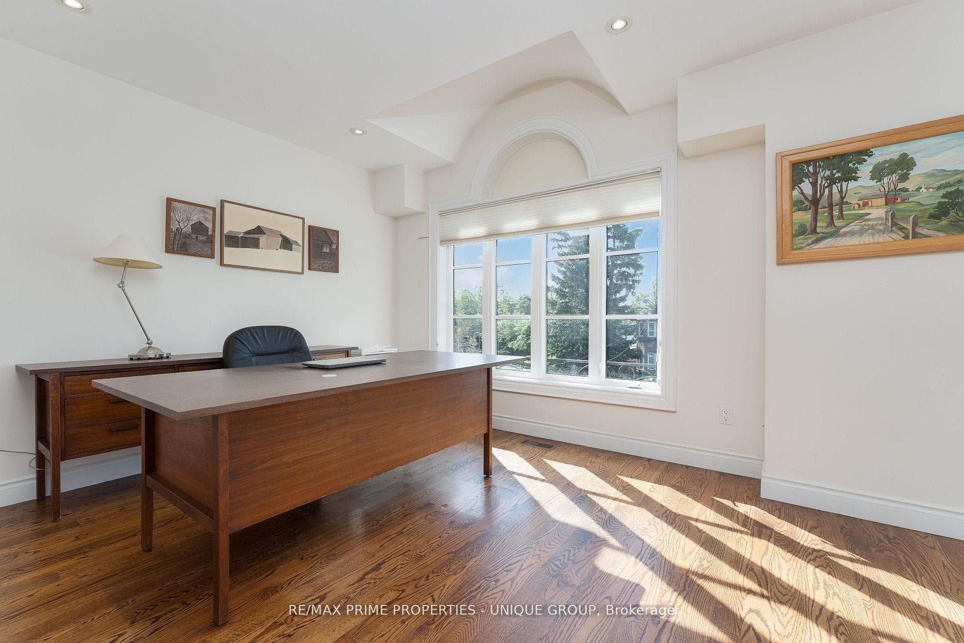 276 Greenfield Avenue photo 26