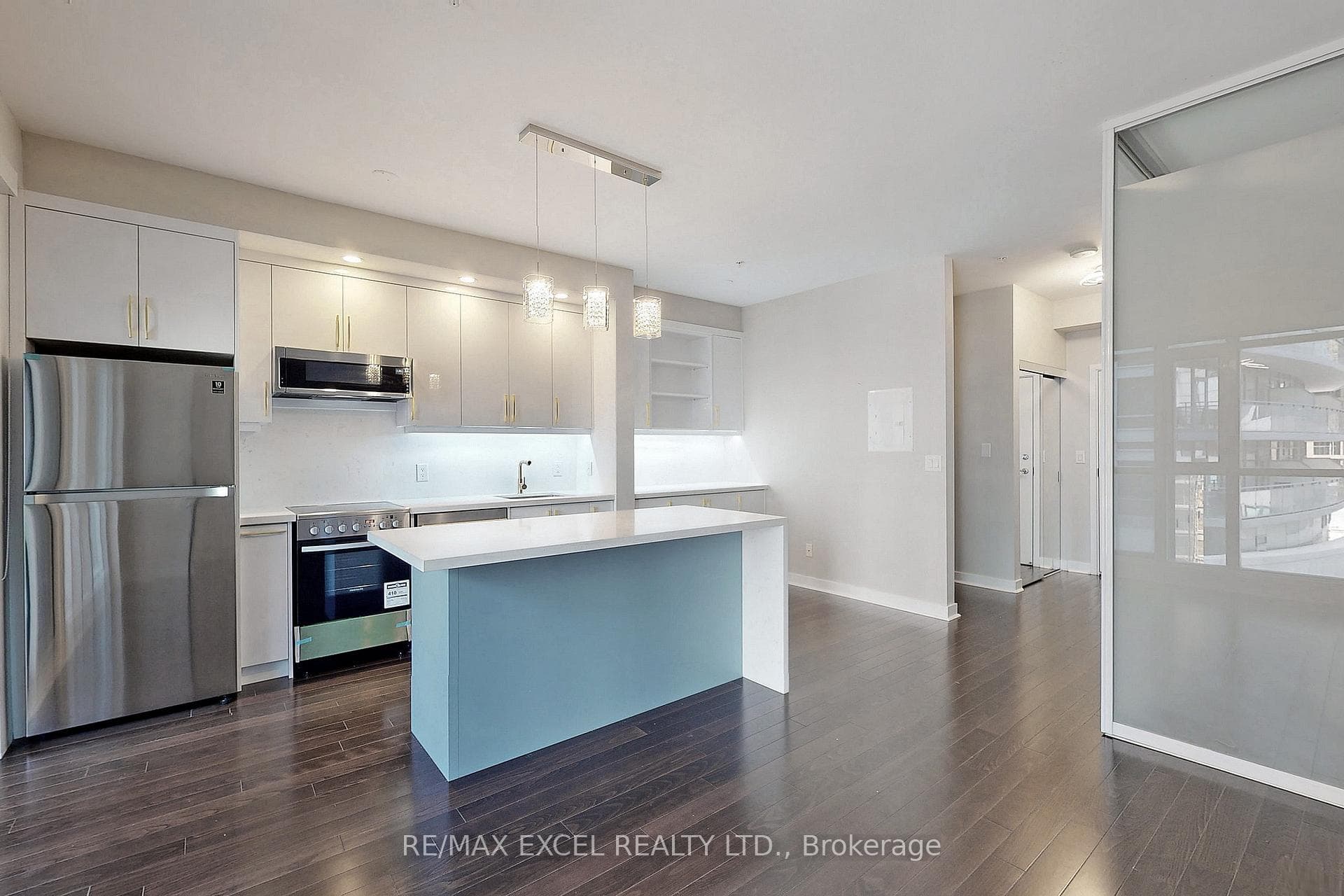 295 Adelaide Street Unit 1013 photo 10