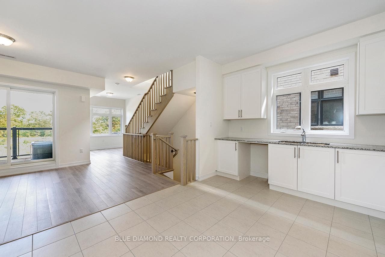 1546 Wellwood Terrace photo 17