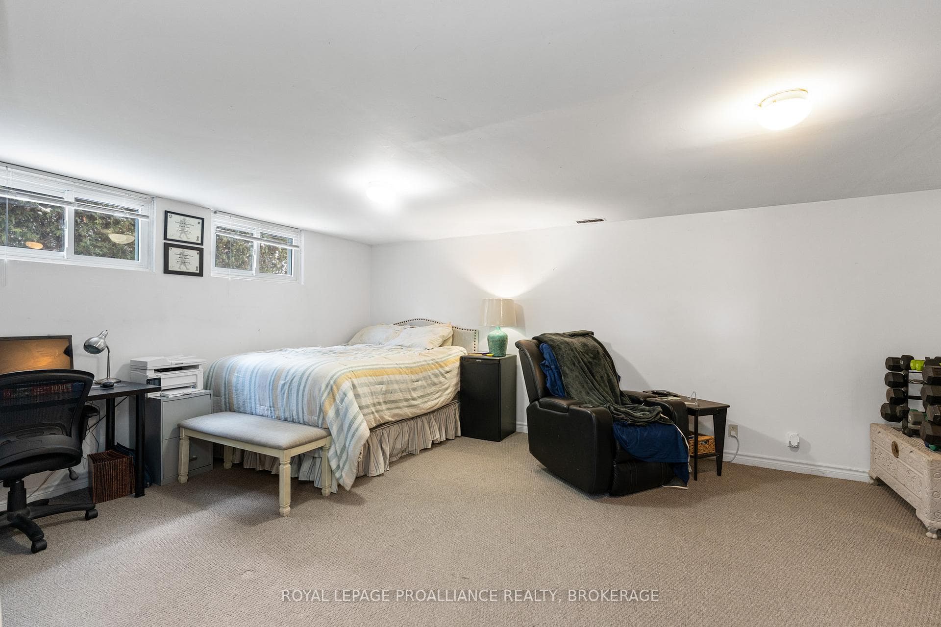 296 Olympus Avenue photo 31