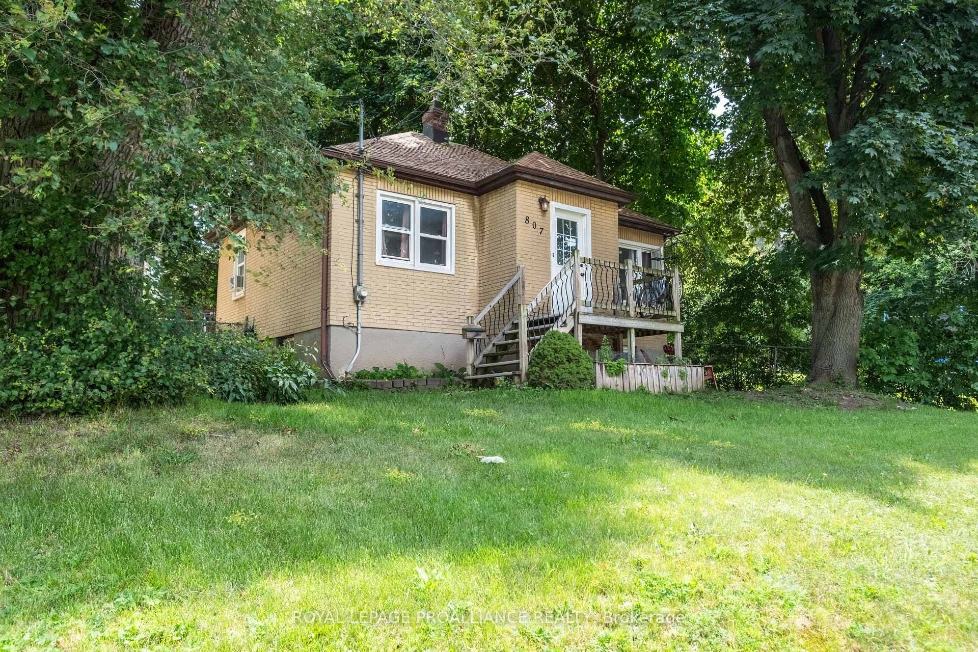 807 Portsmouth Avenue photo 1