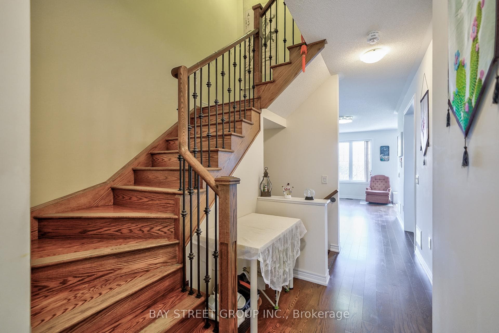 32 Davenfield Circle photo 3