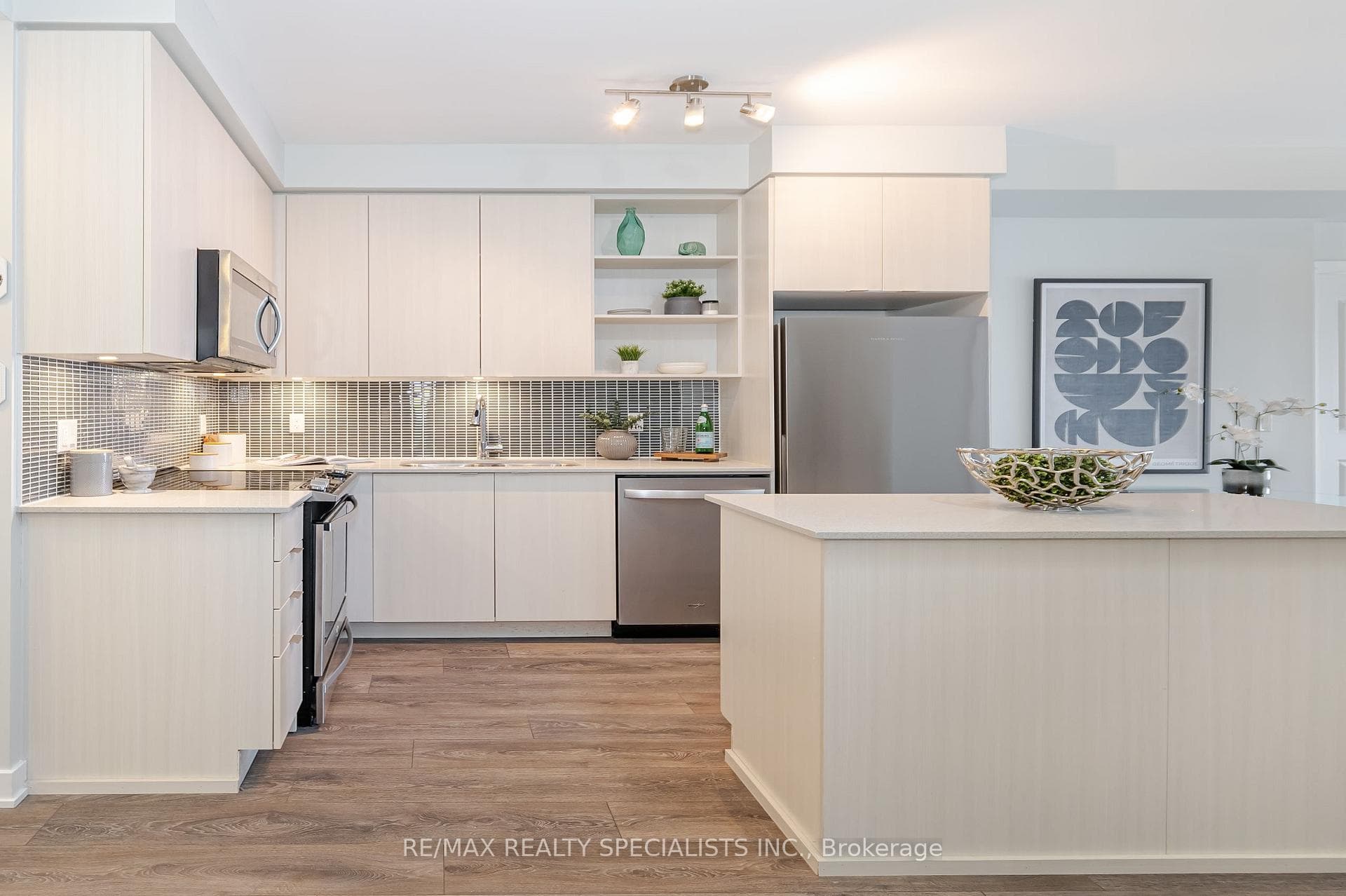 4655 Glen Erin Drive Unit 1709 photo 1