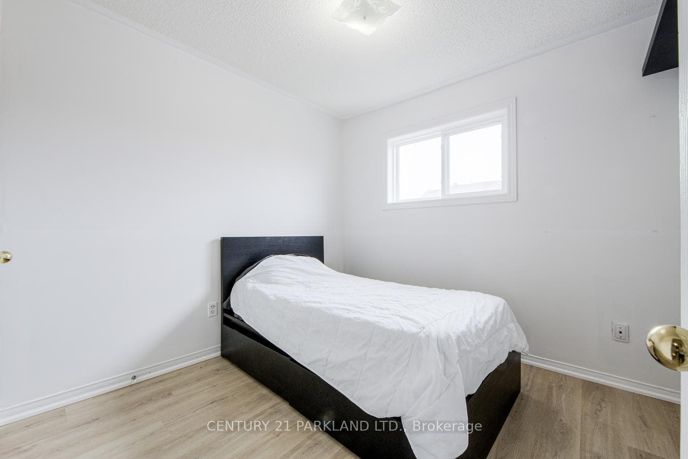 26 Kelso Crescent photo 24