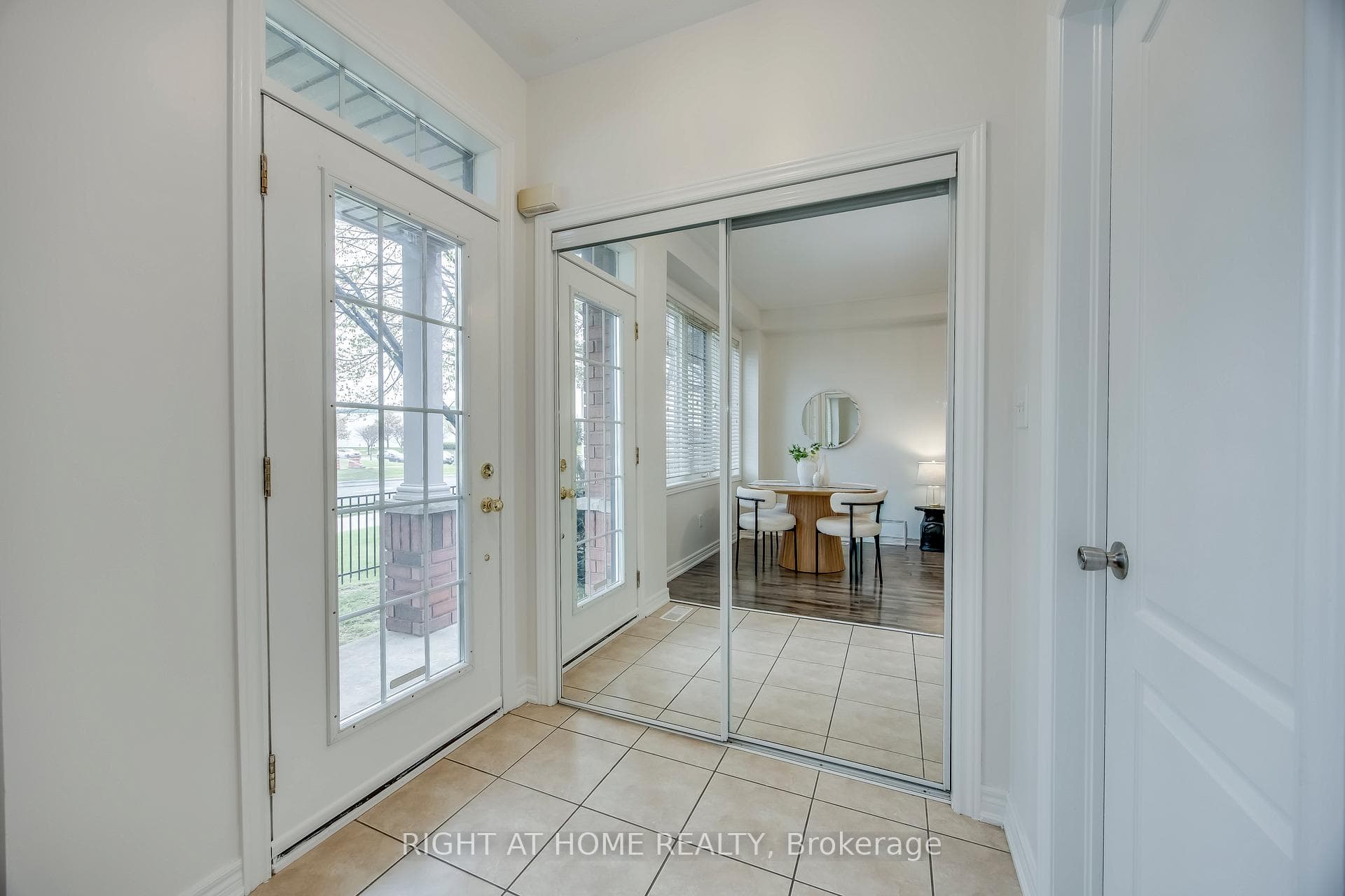 1015 Galesway Boulevard Unit 13 photo 14