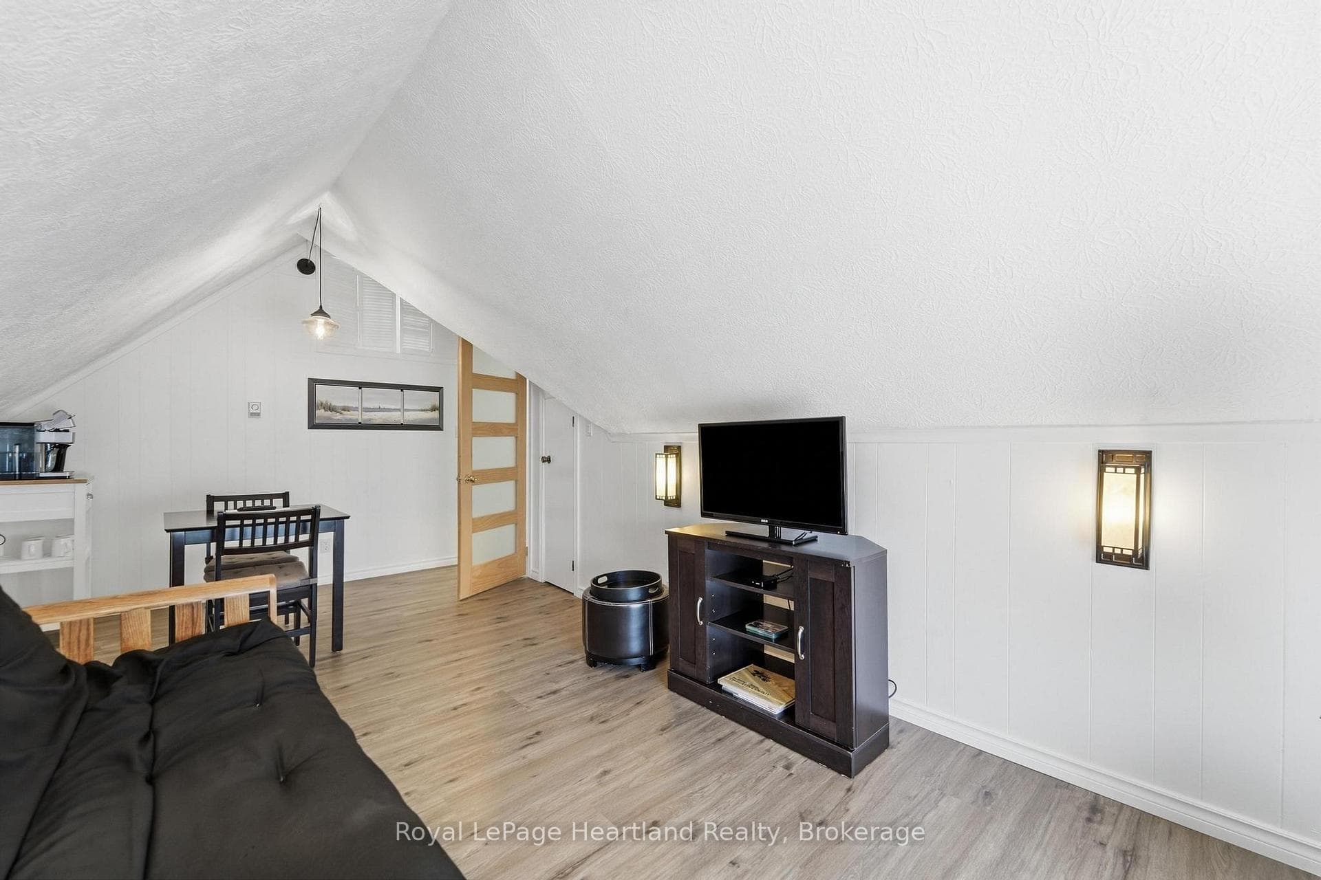 72 Colborne Street photo 36