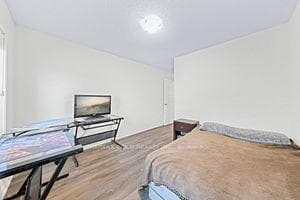 1227 Mulroney Heights photo 14