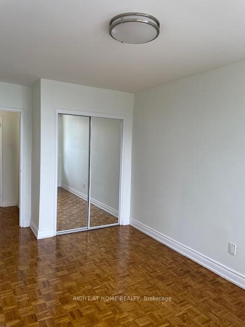 2 Royal York Road Unit 303 photo 21