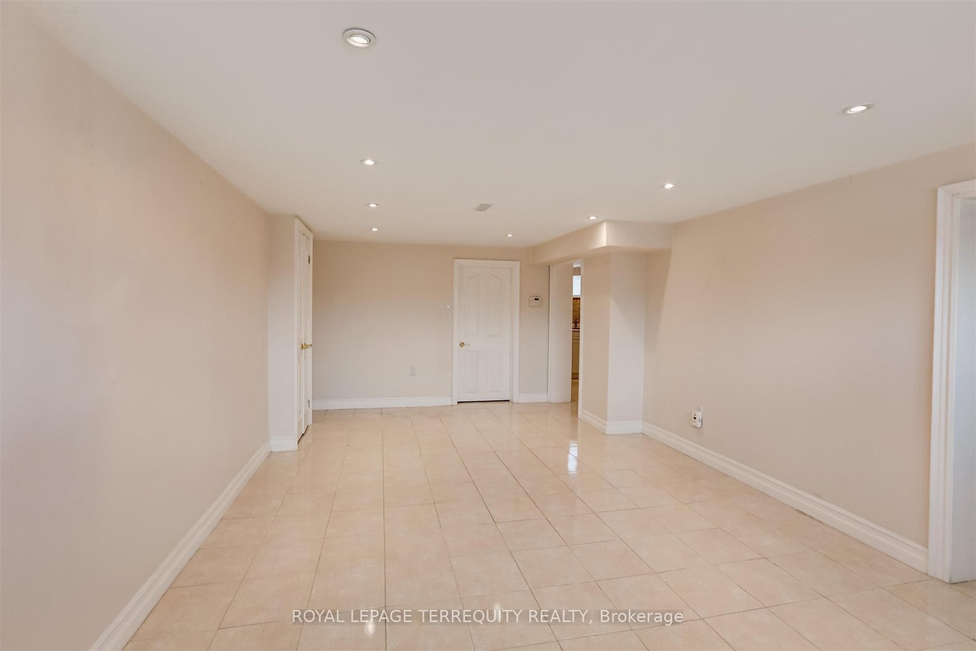11 Blandorman Road photo 23