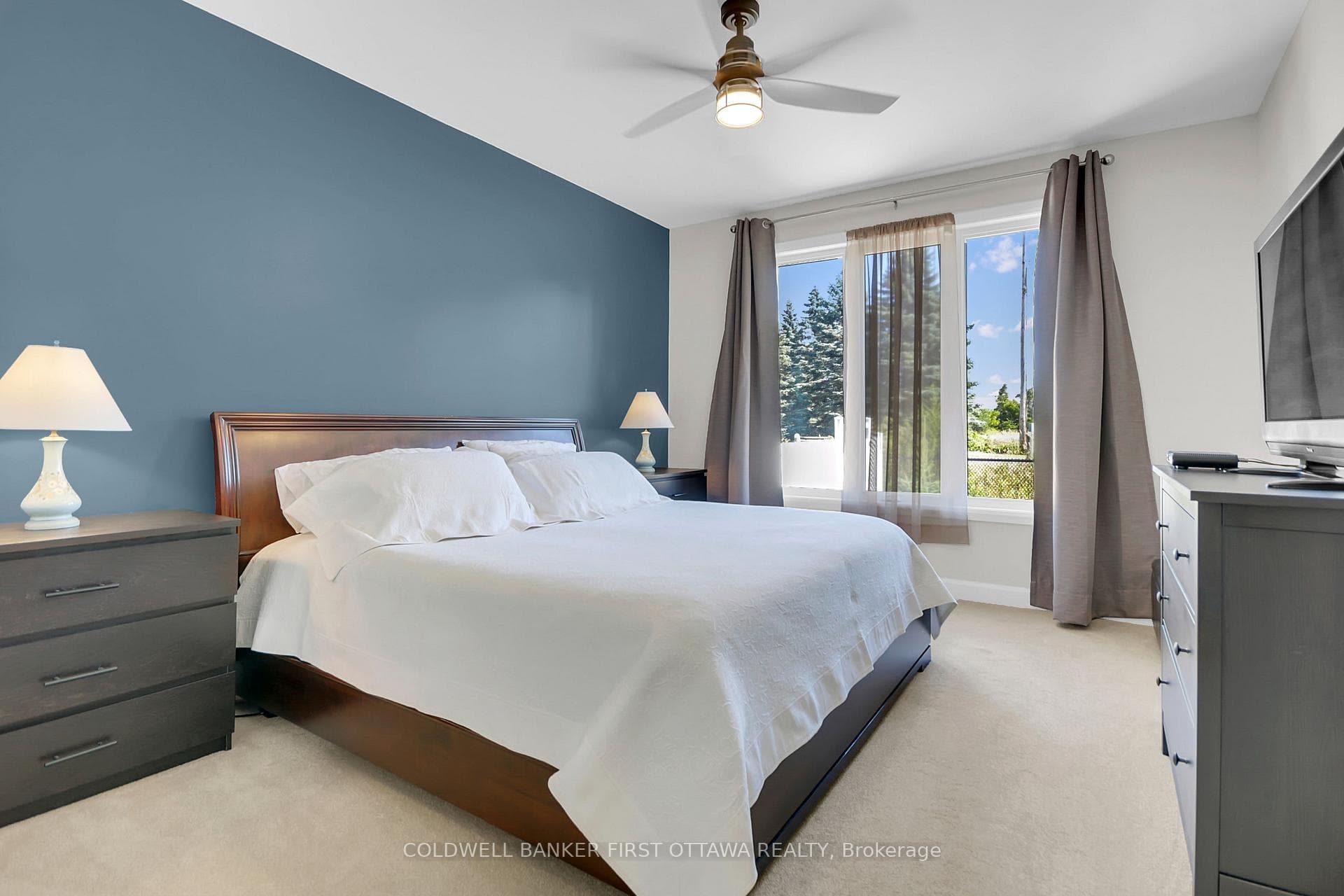 893 Artemis Circle photo 19