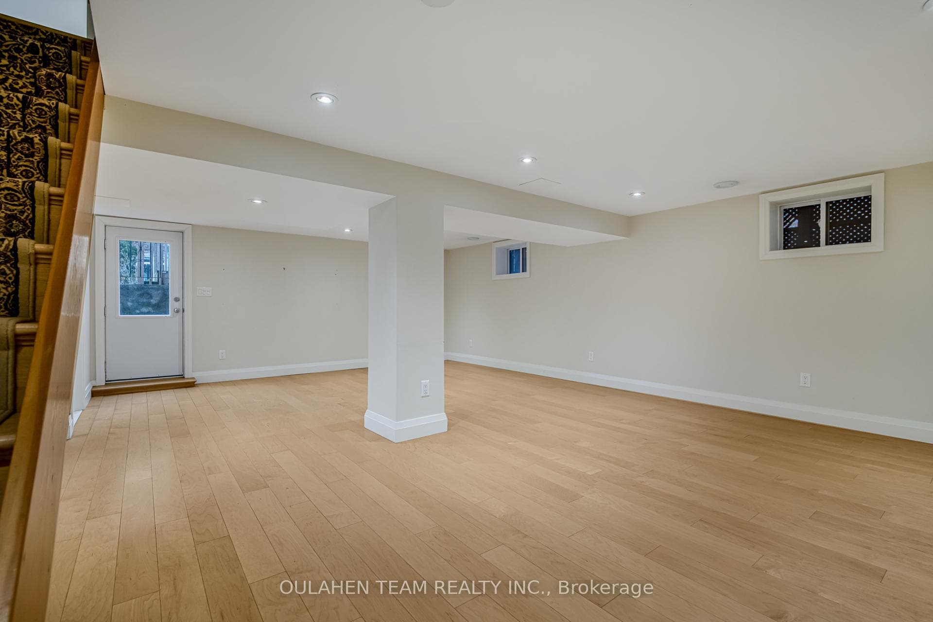 121 Kingsdale Avenue photo 19