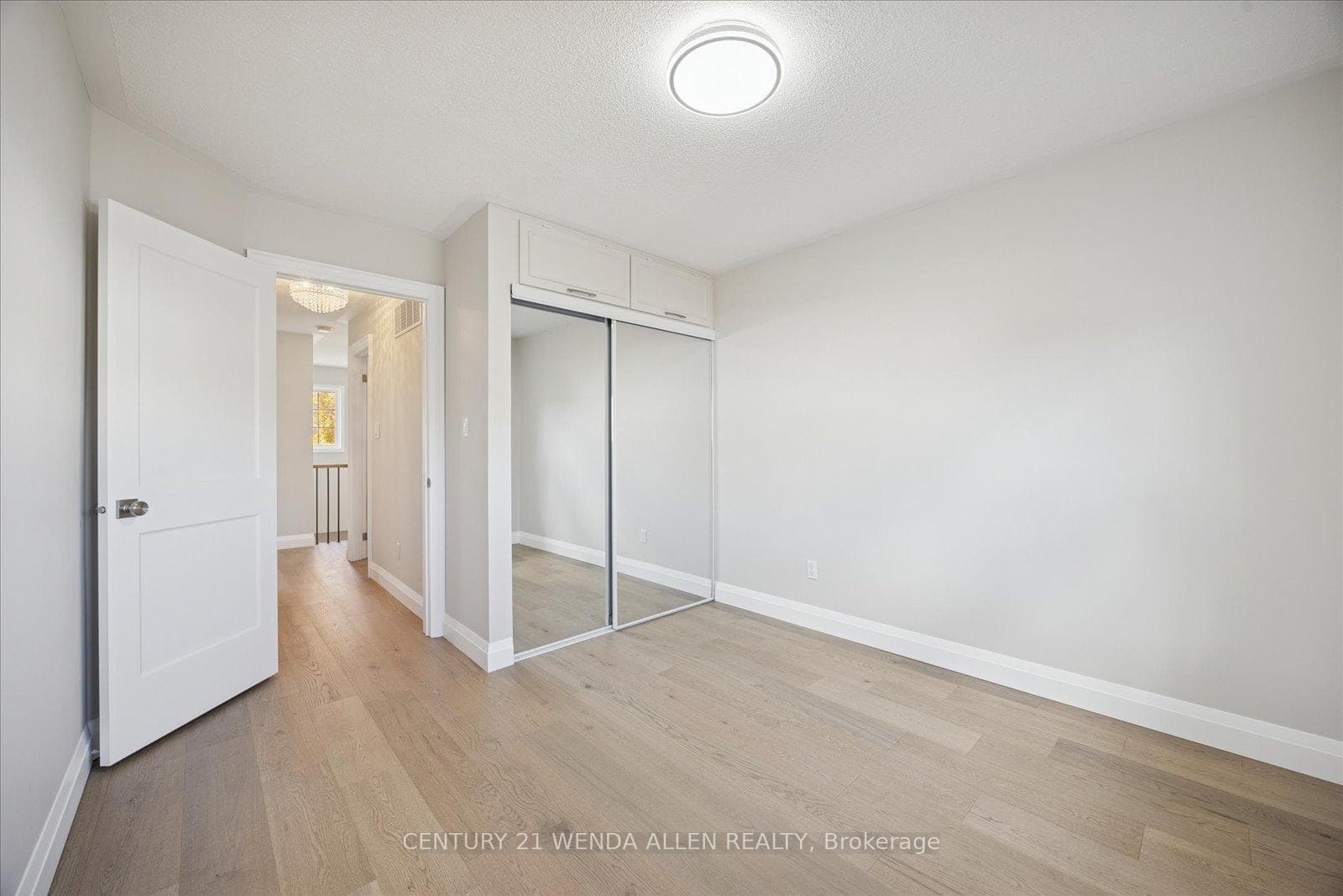1781 Woodgate Trail photo 9