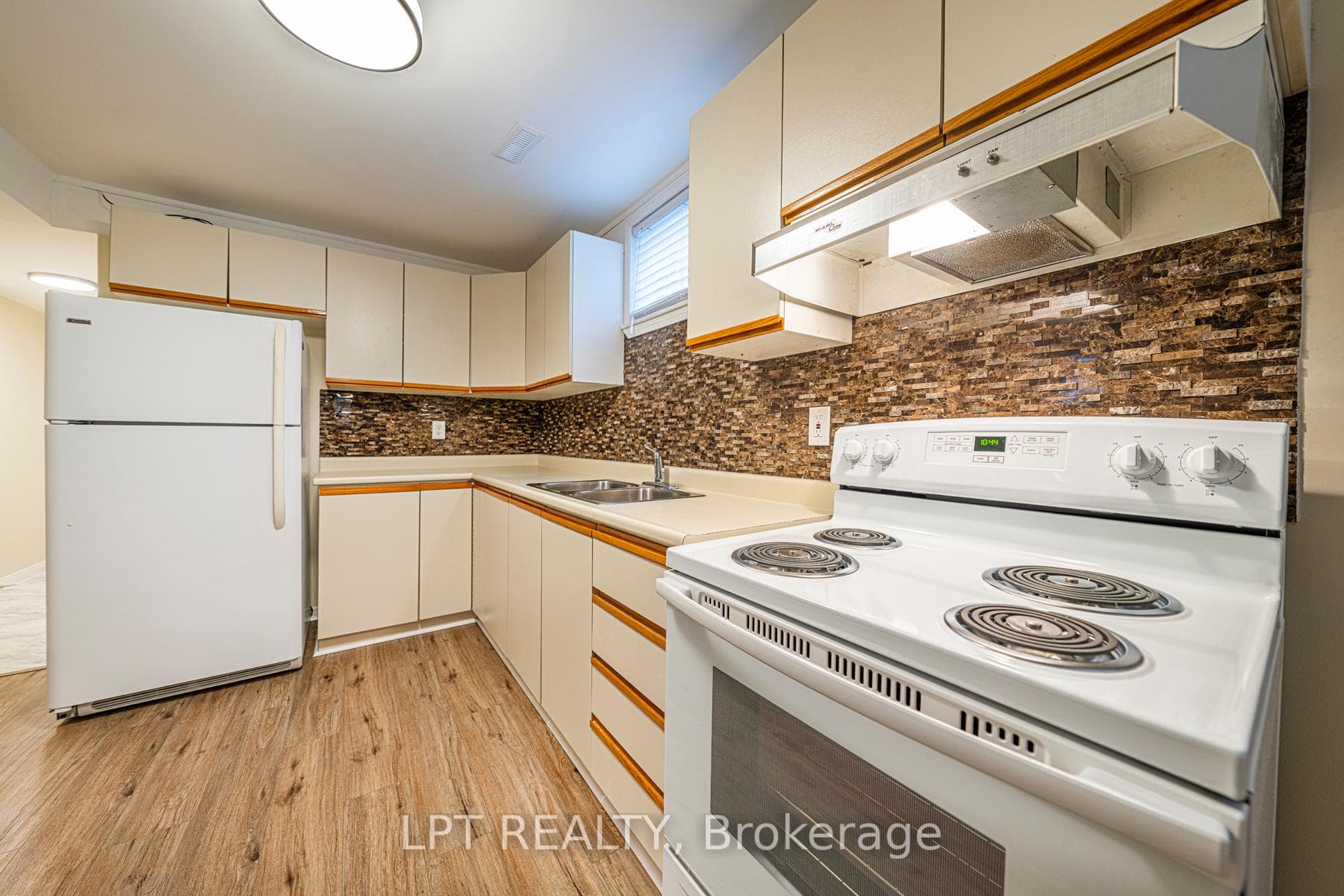 82 Fred Cook Drive Unit Basement photo 9