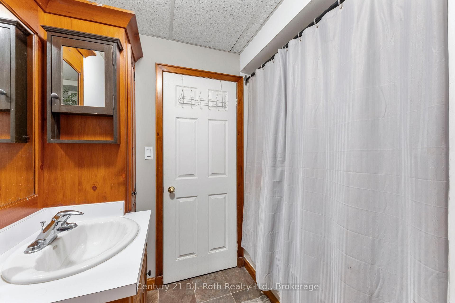60 Lepage Drive photo 30