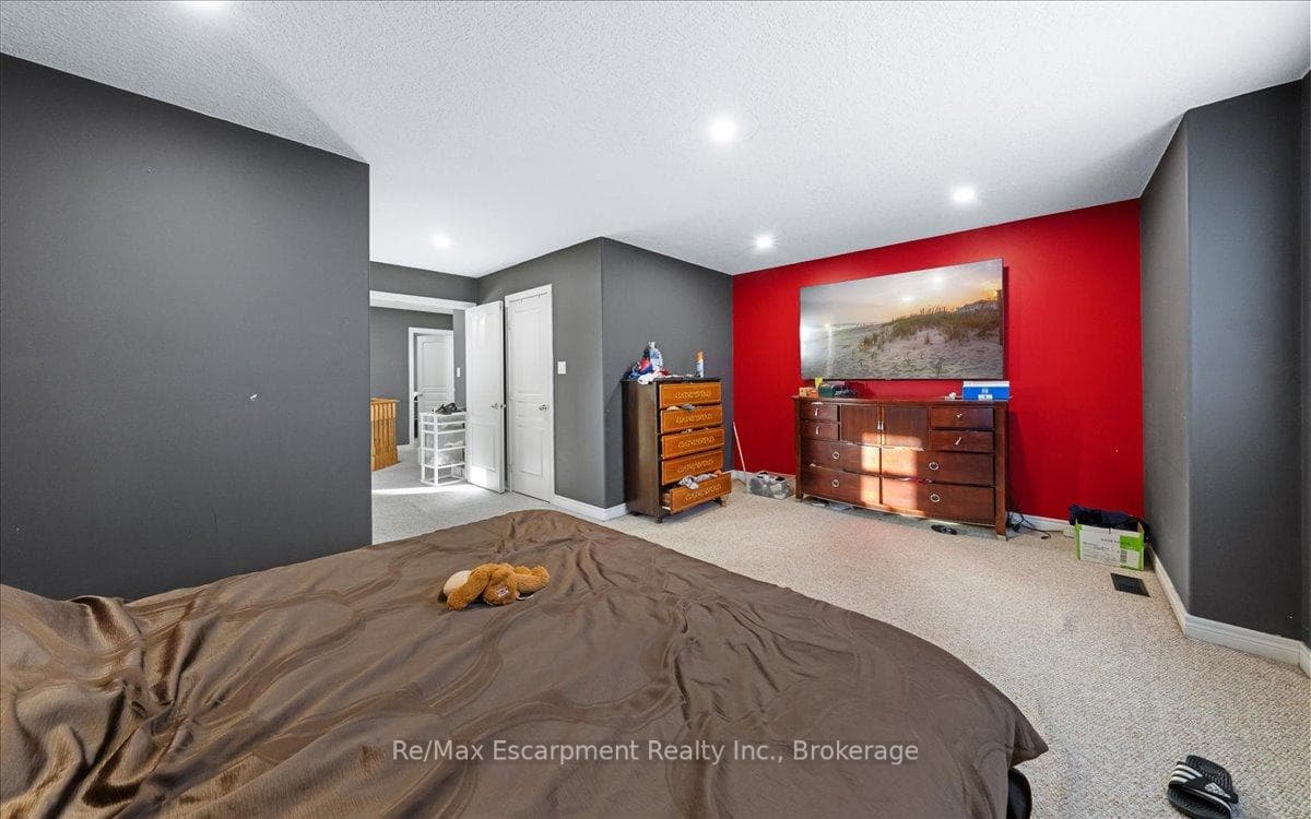 182 Eringate Drive photo 20