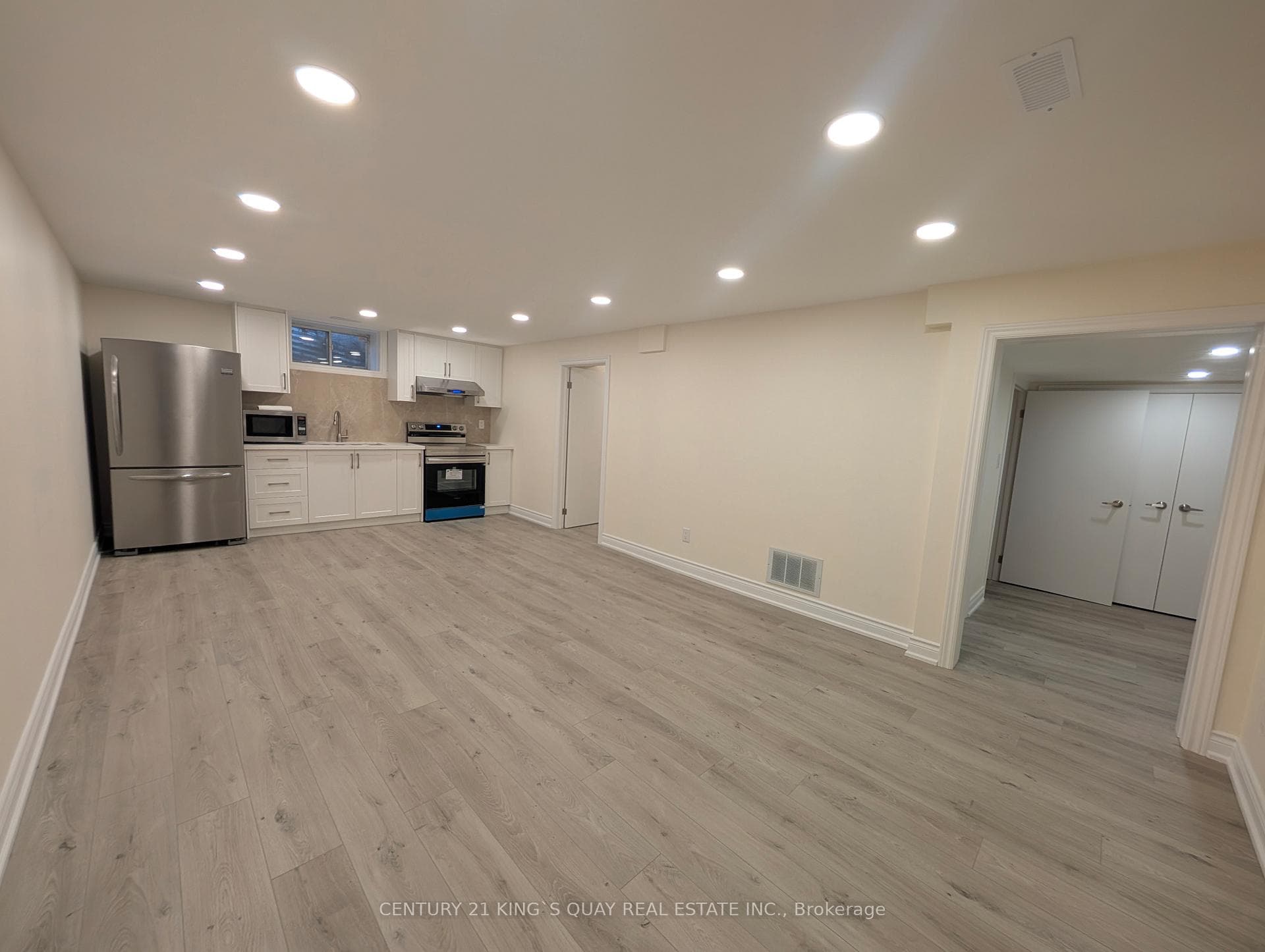 26 Southdale Drive Unit LL photo 5