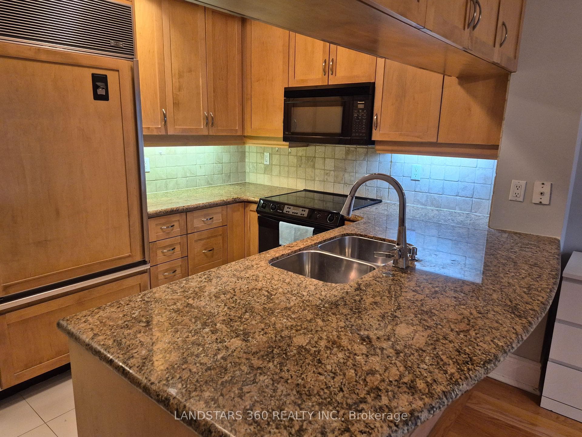 10 Bellair Street Unit 401 photo 8
