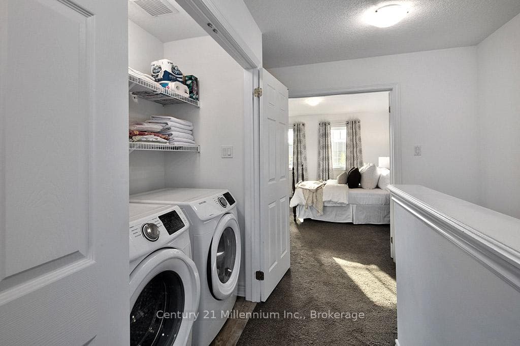 10 ARCHER Avenue photo 23