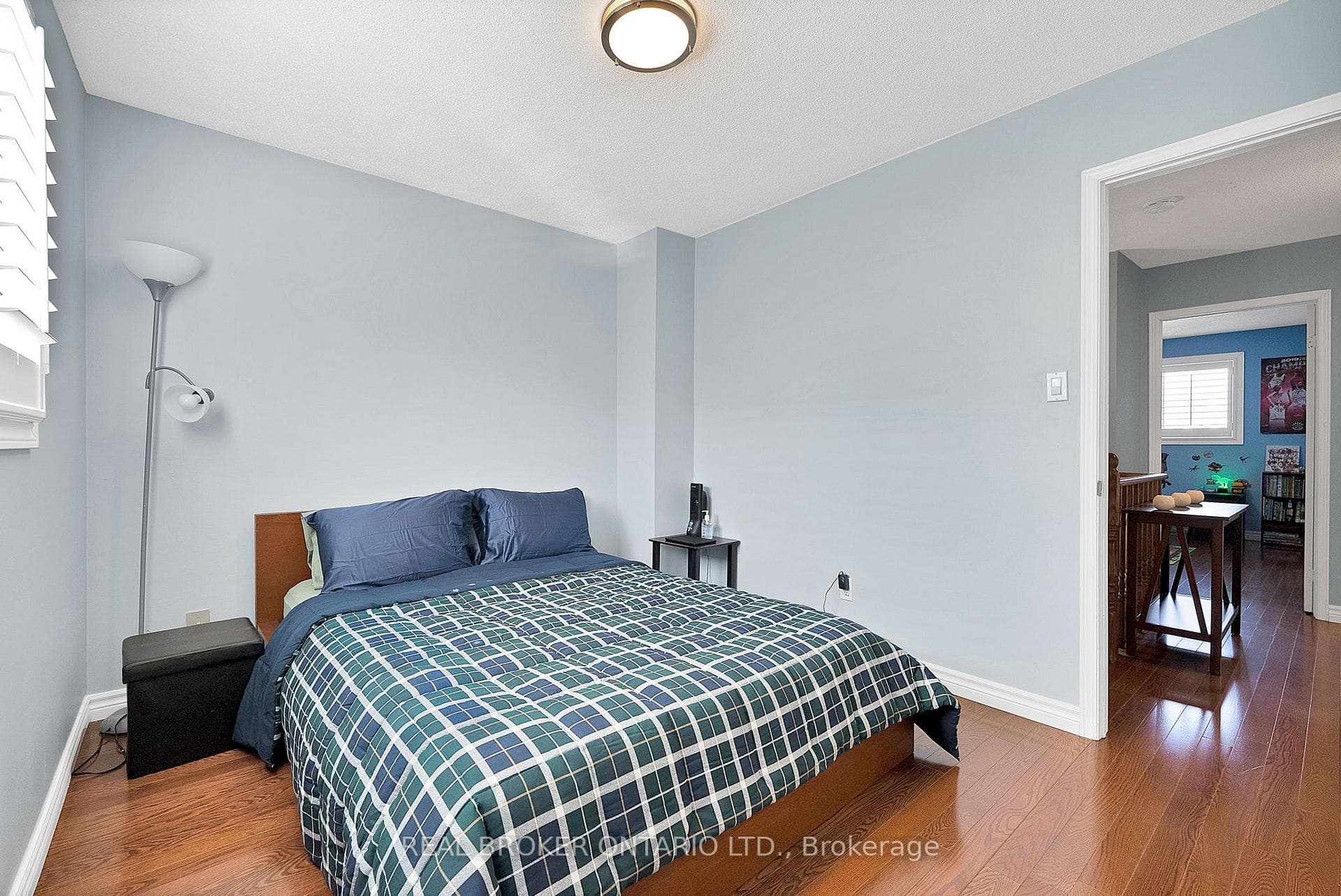 1674 Beaton Way photo 22