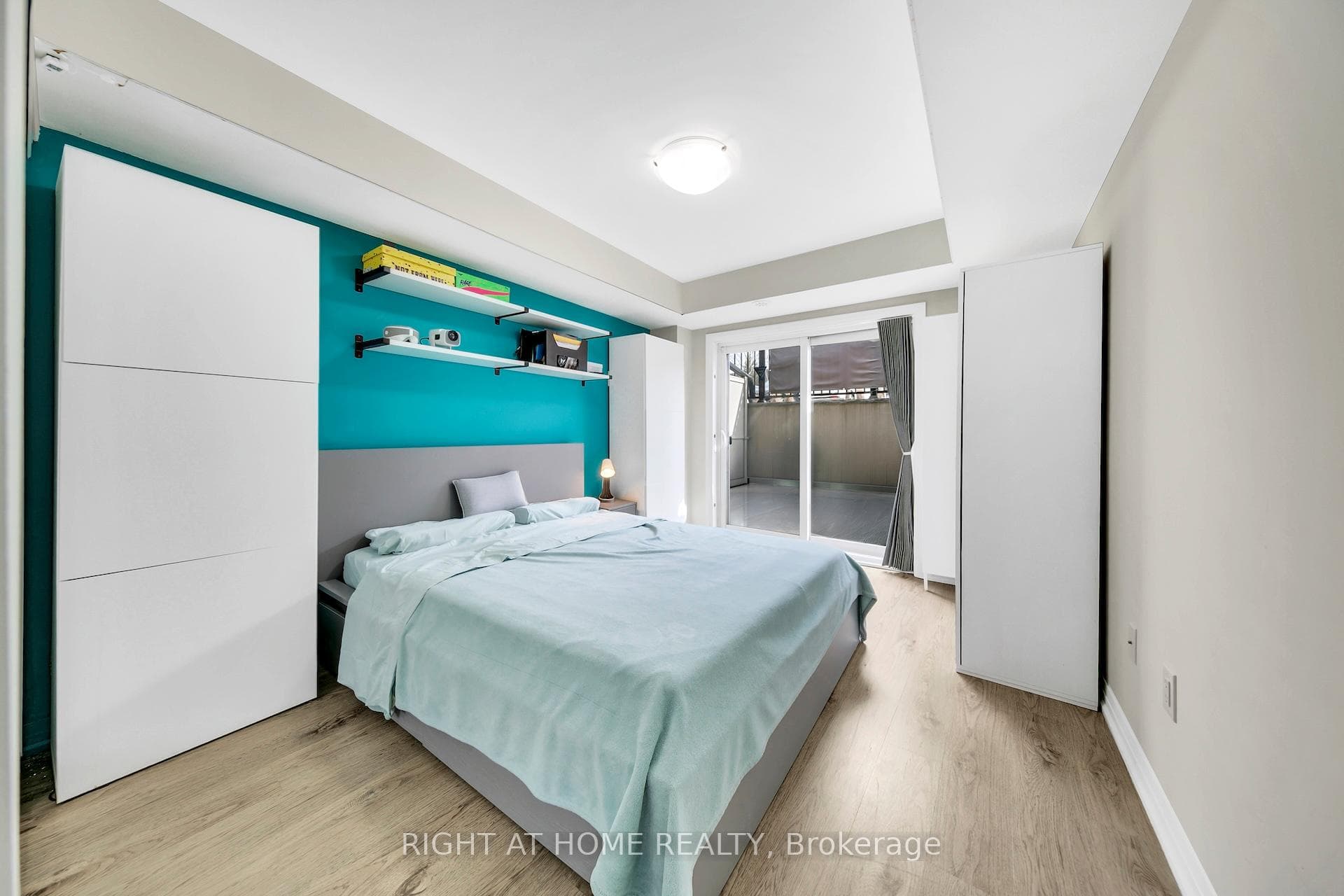 181 William Duncan Road Unit 5 photo 18