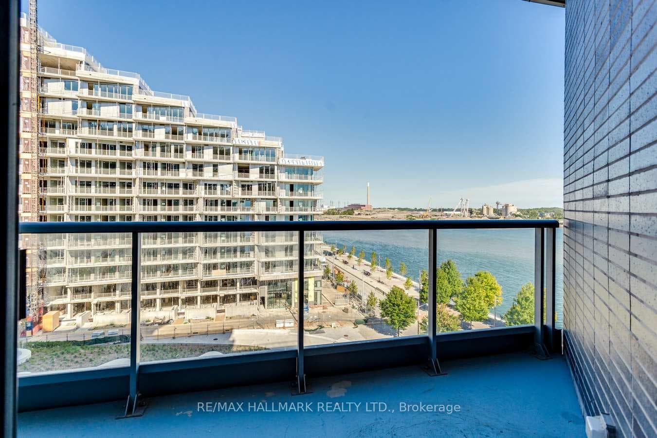 1 Edgewater Drive Unit 617 photo 20