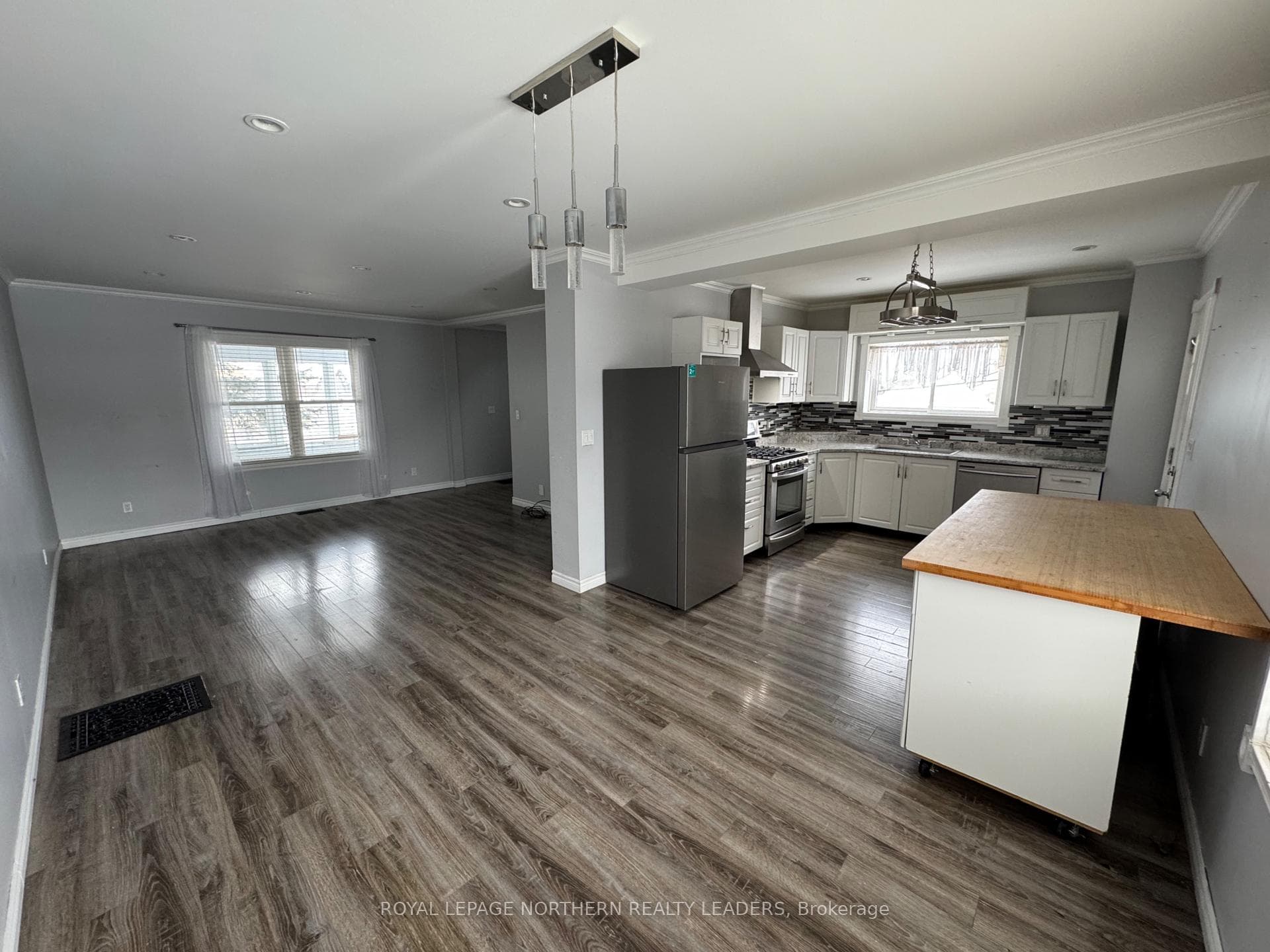 244 Hemlock Street photo 7