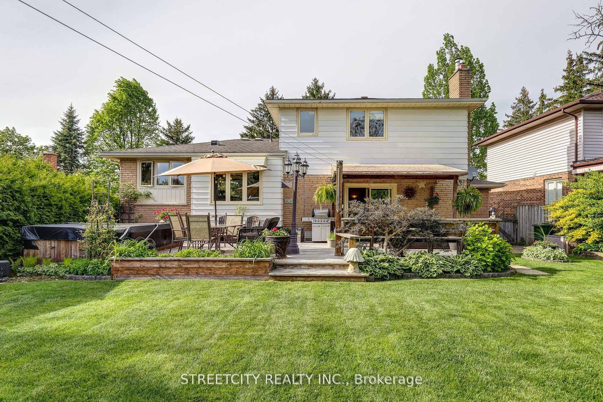531 Elm Street photo 45
