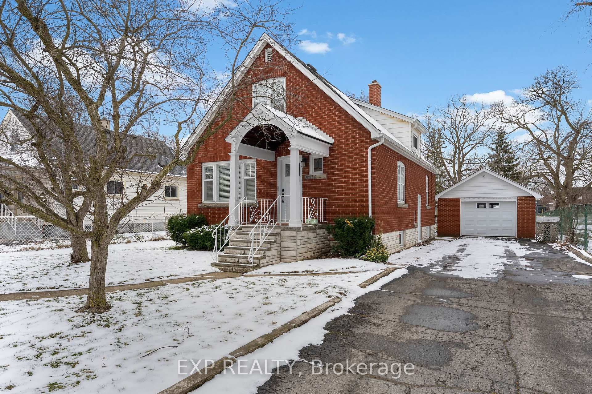 3935 St Peter Avenue photo 2