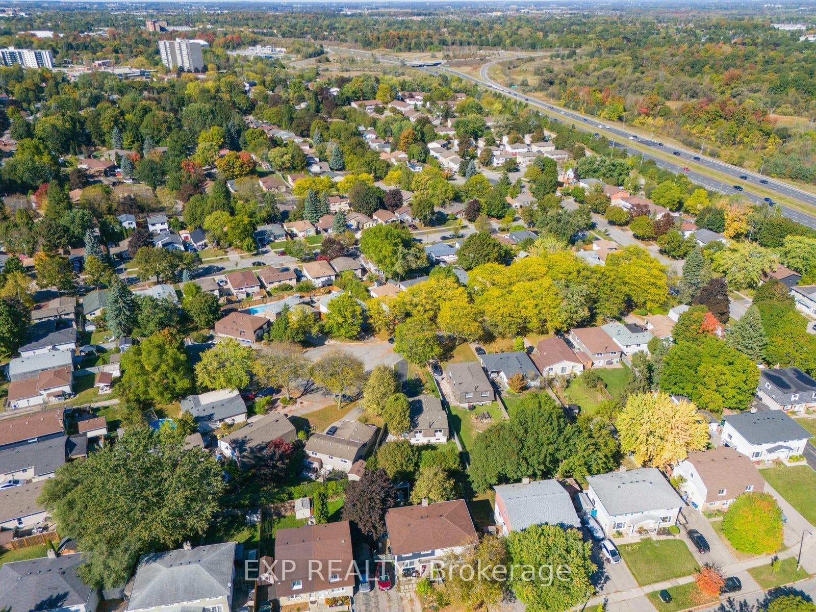 65 BRENDAWOOD Crescent photo 38