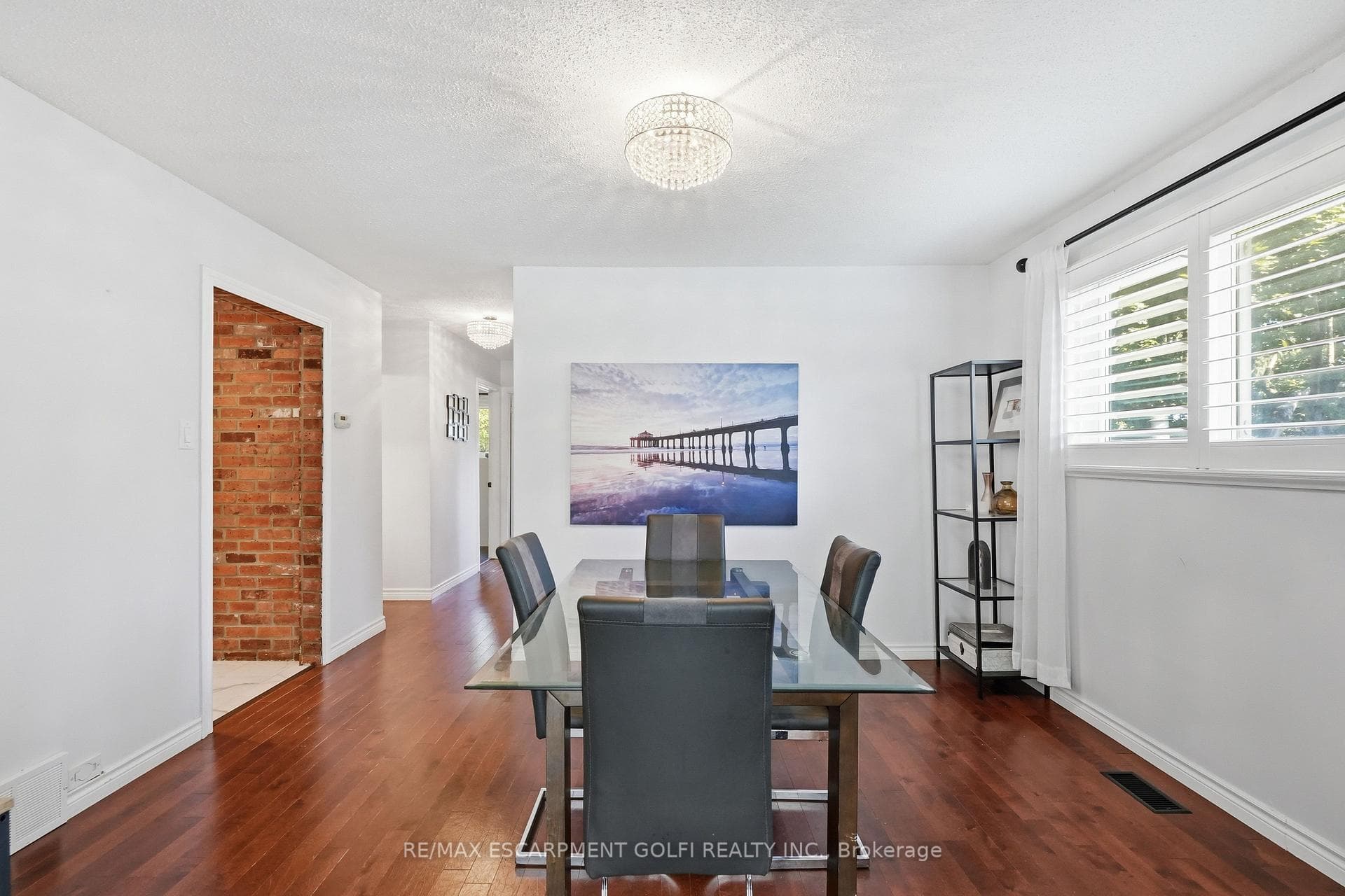33 Debora Drive photo 9