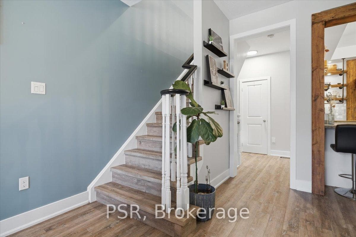 12 Hiscott Drive photo 28