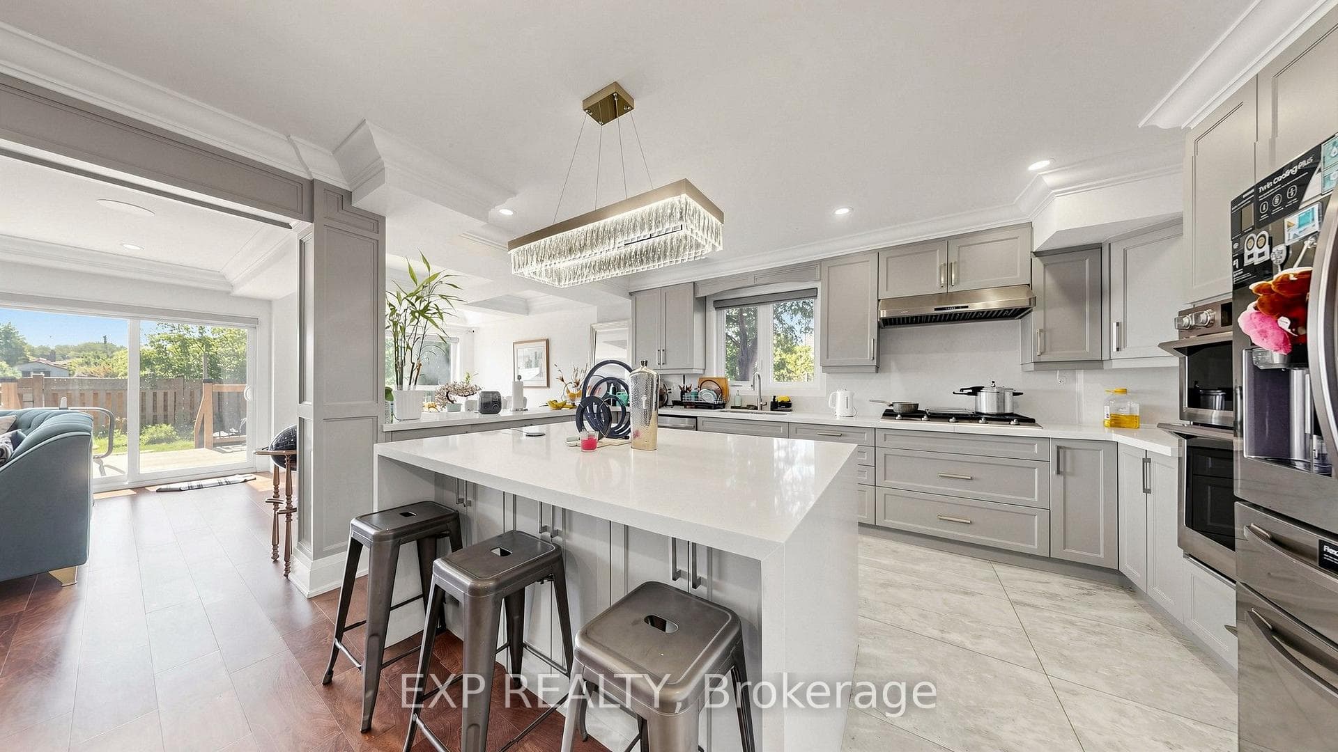 44 Tower Drive photo 9