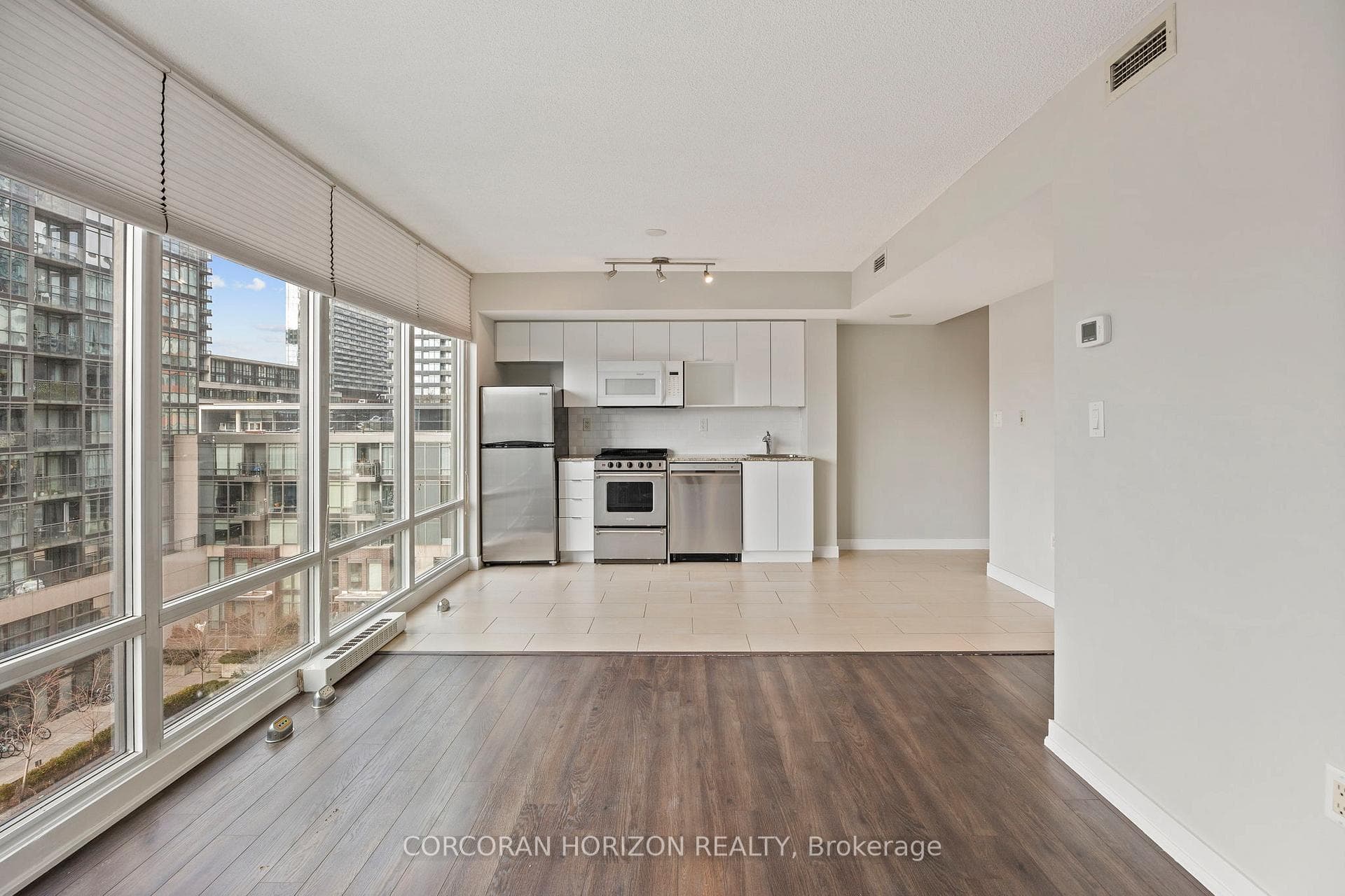 15 Brunel Court Unit 718 photo 20