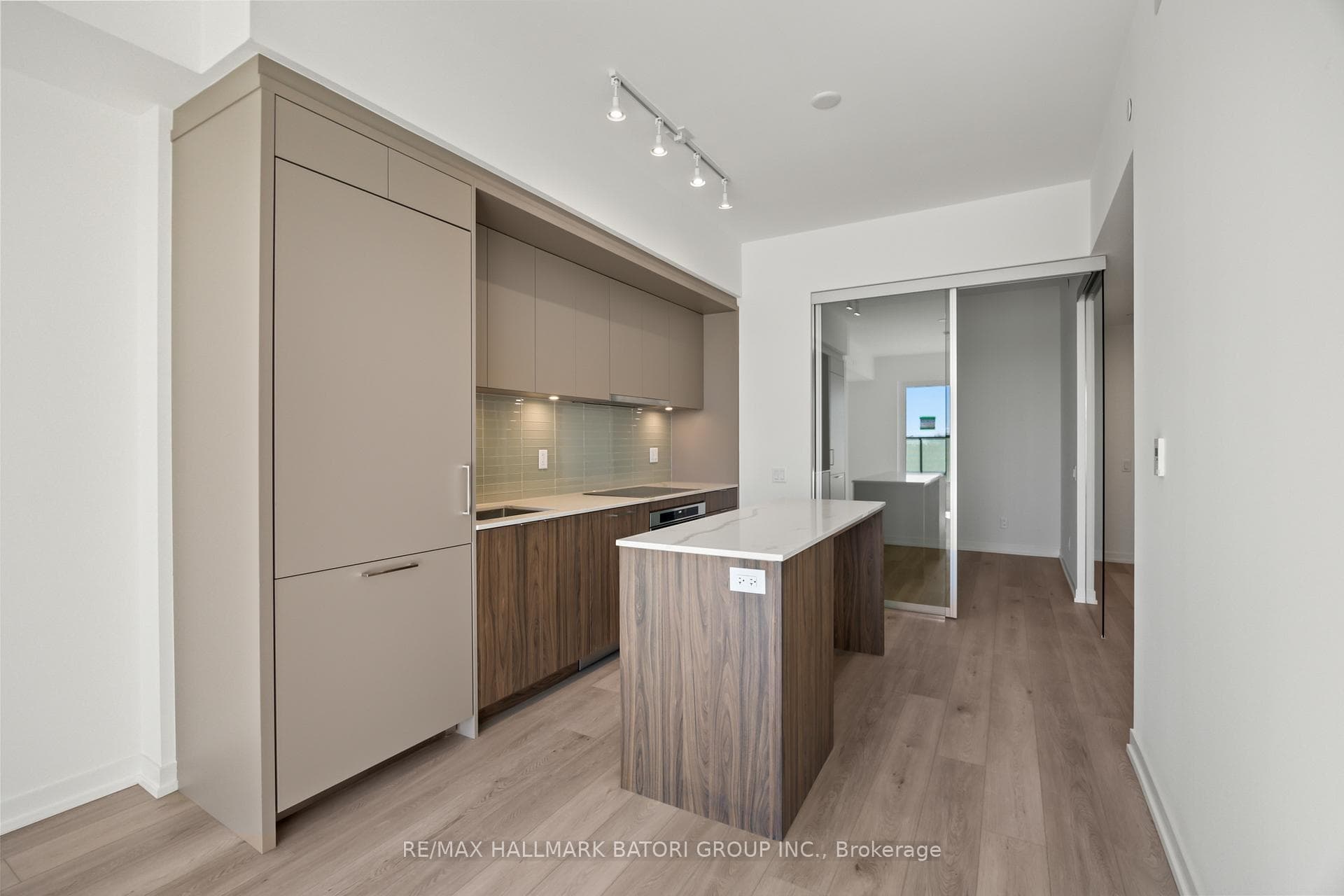 863 St. Clair Avenue Unit 408 photo 6
