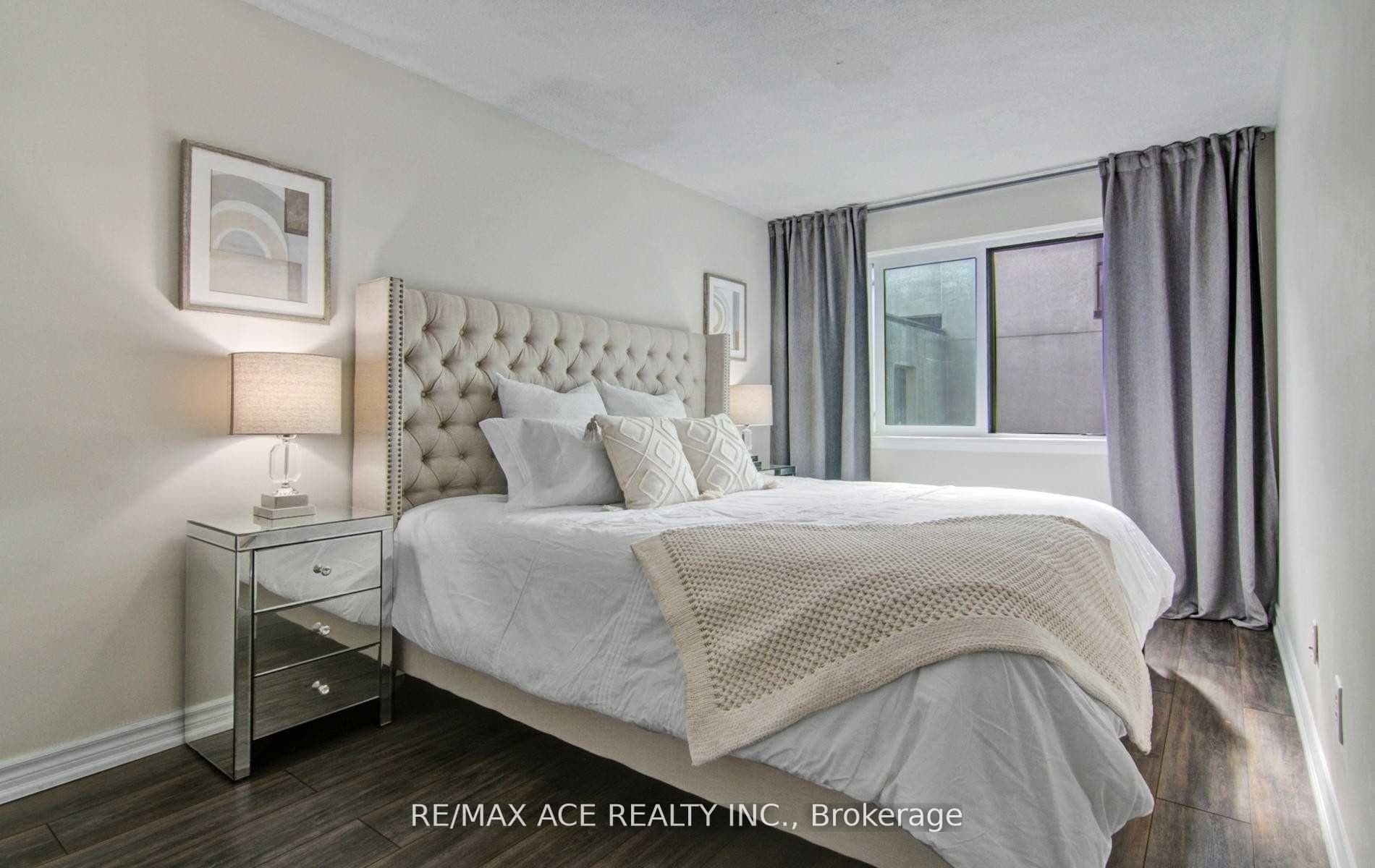 3740 Don Mills Road Unit 112 photo 11